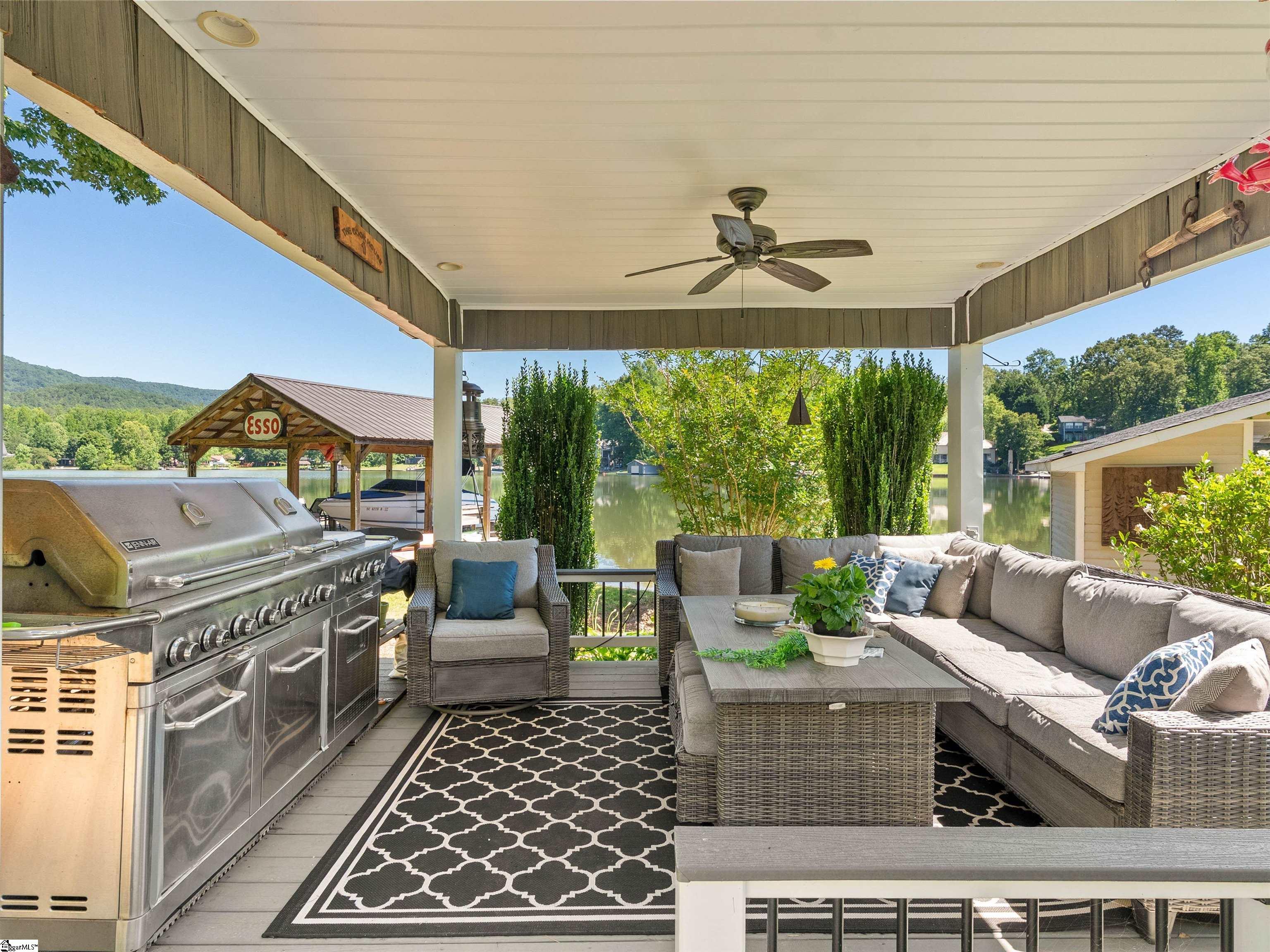 339 Jumping Branch Road Tamassee, SC 29686