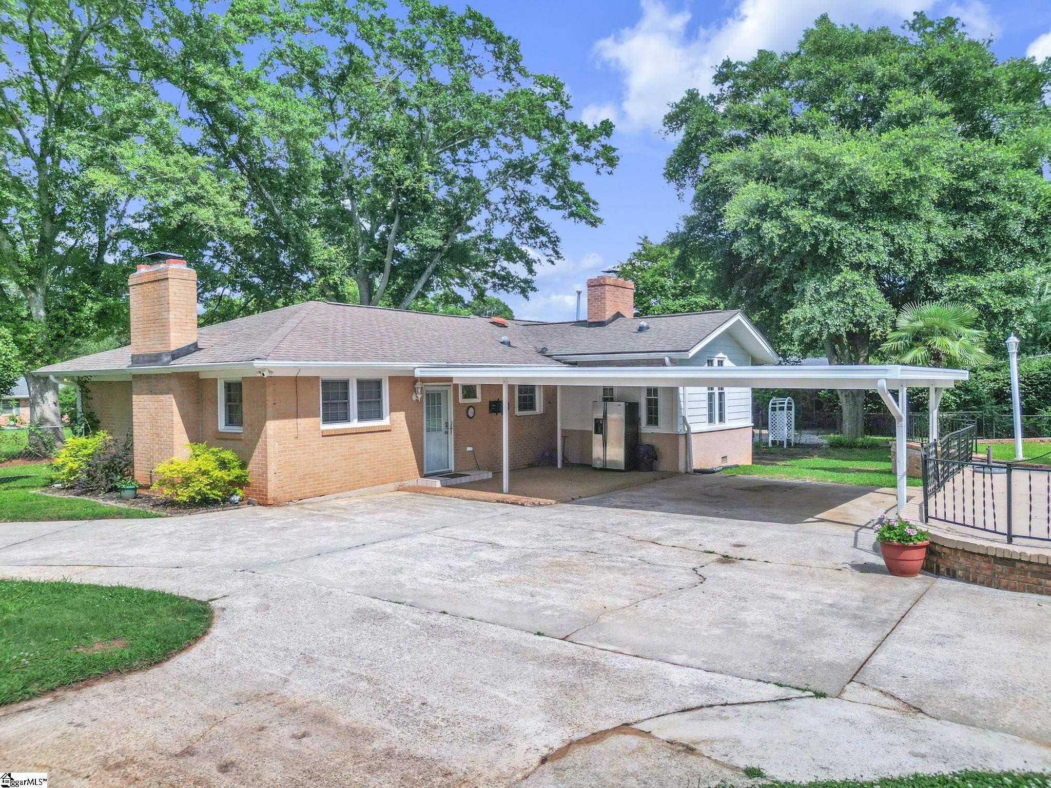 215 Timber Lane Anderson, SC 29621