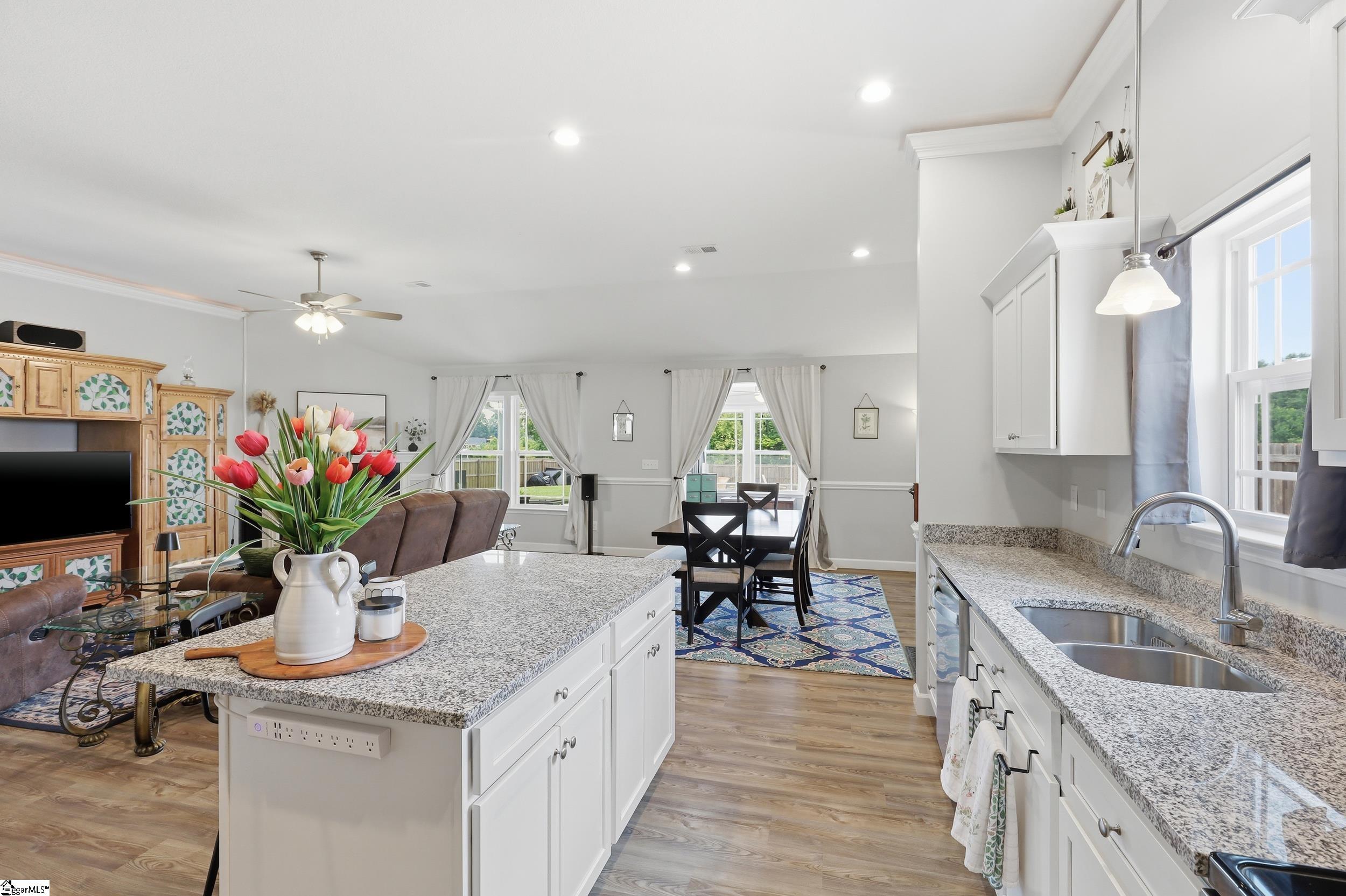 246 R C Thompson Road Chesnee, SC 29323