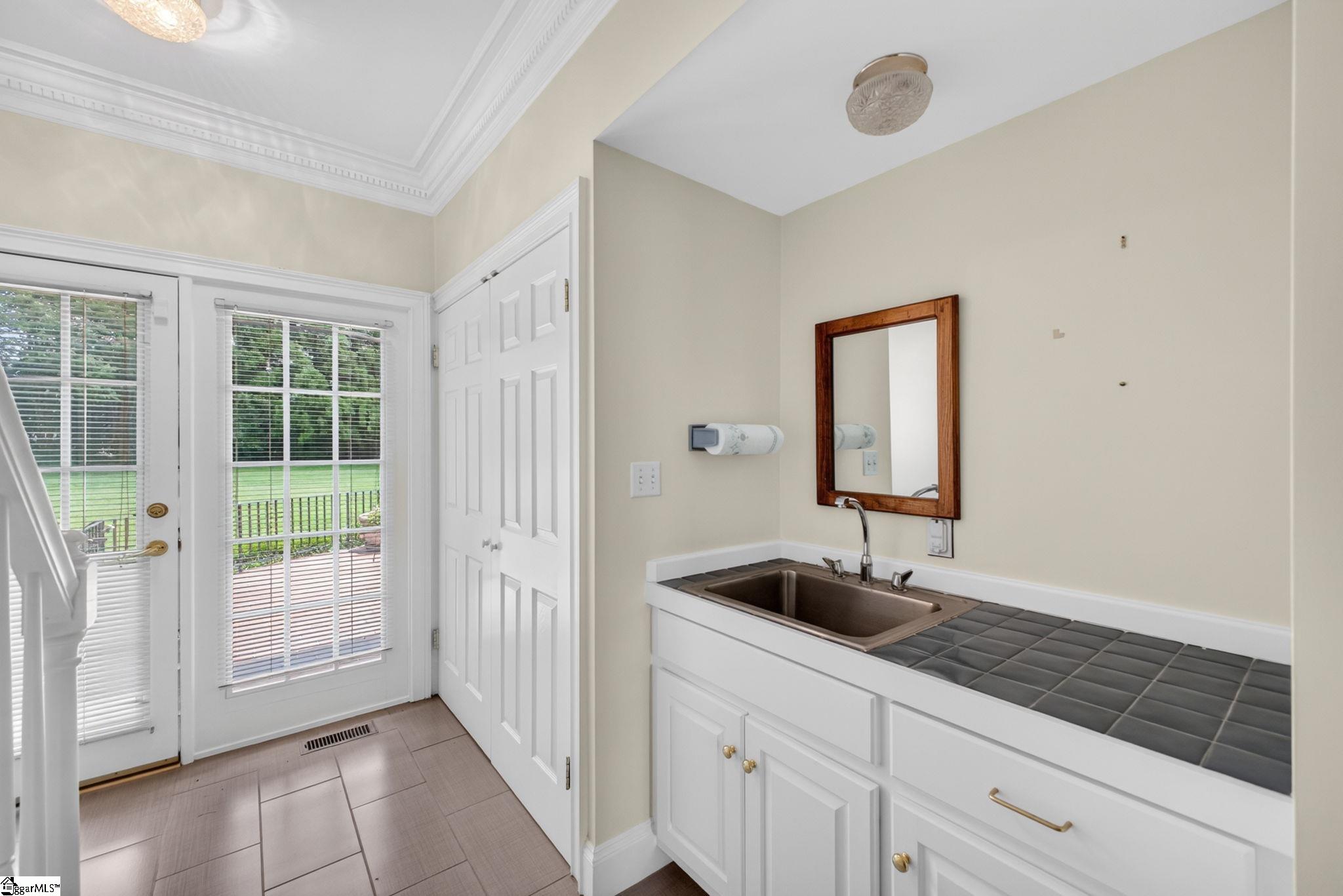 230 Kilgore Circle Simpsonville, SC 29681