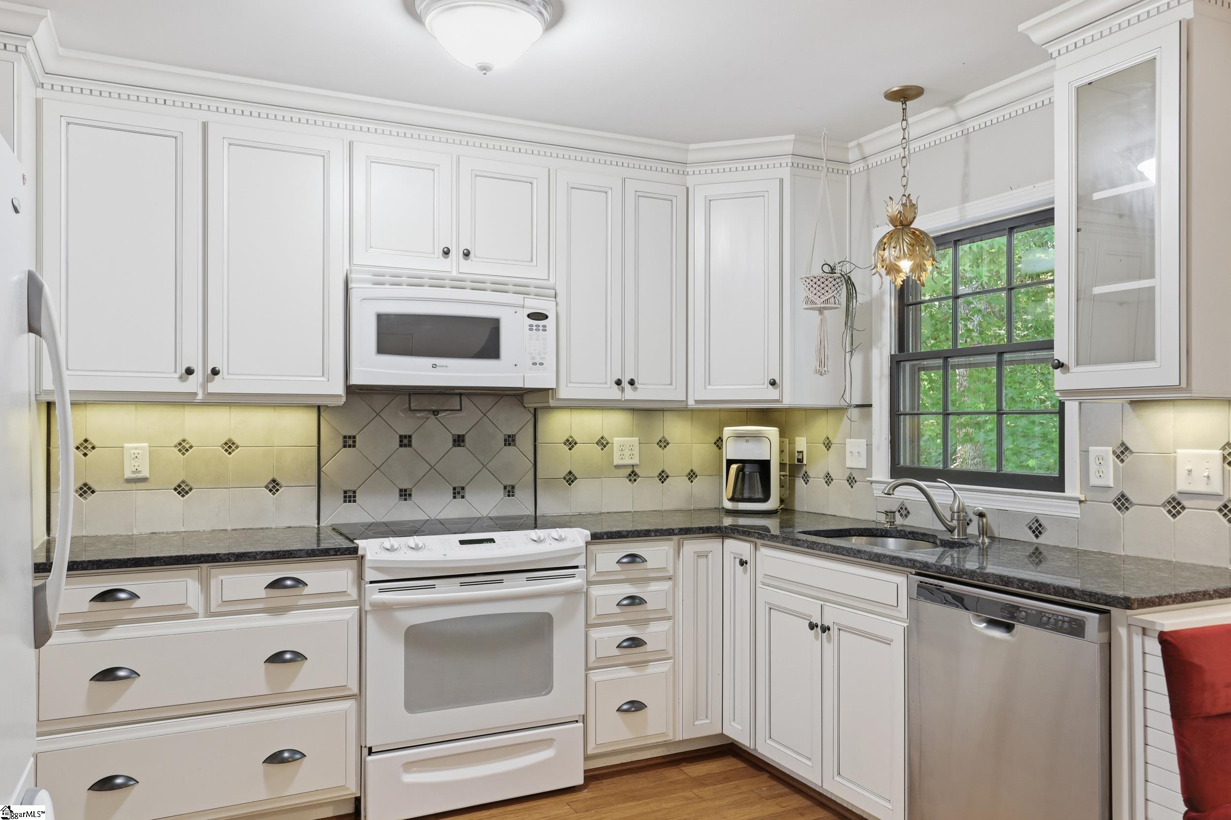 106 Buckingham Way Taylors, SC 29687