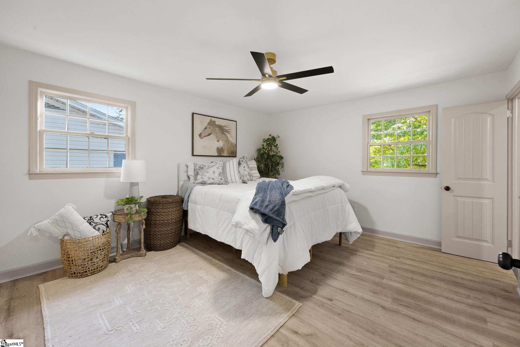 406 Rollingreen Road Greenville, SC 29615