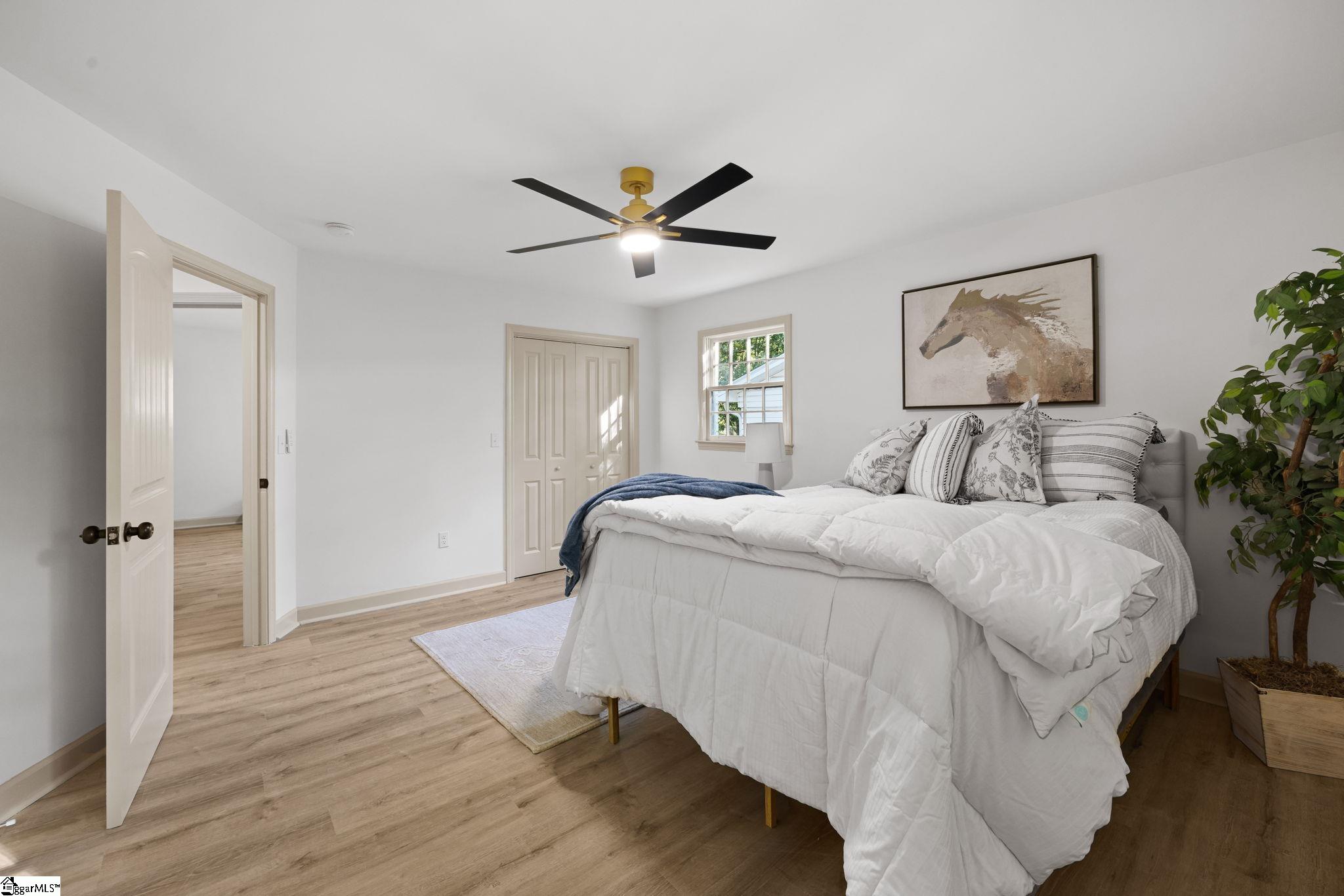 406 Rollingreen Road Greenville, SC 29615