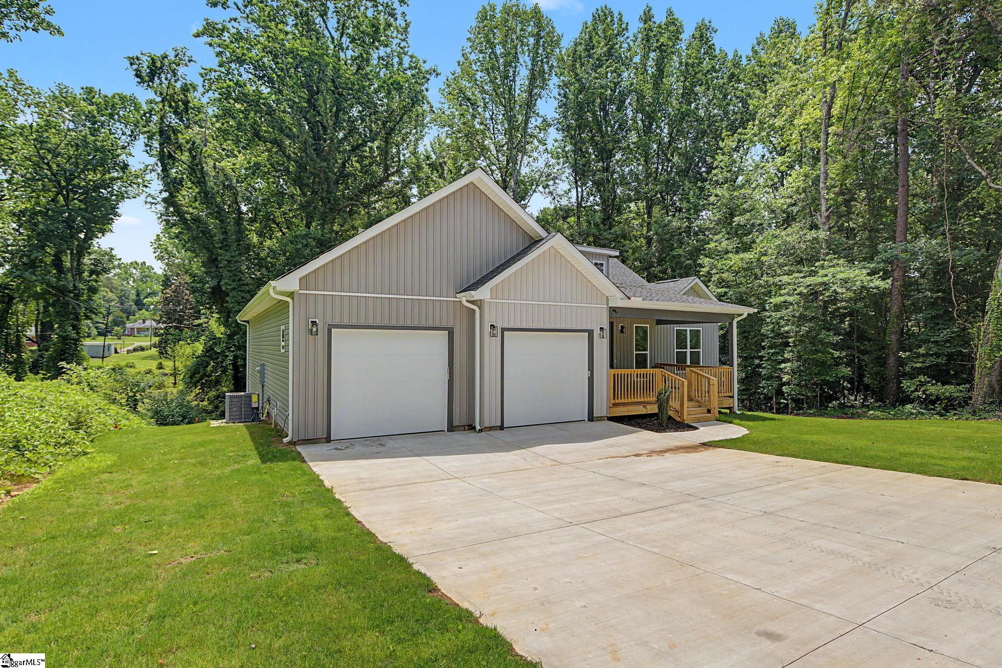 3388 E Croft Circle Spartanburg, SC 29302