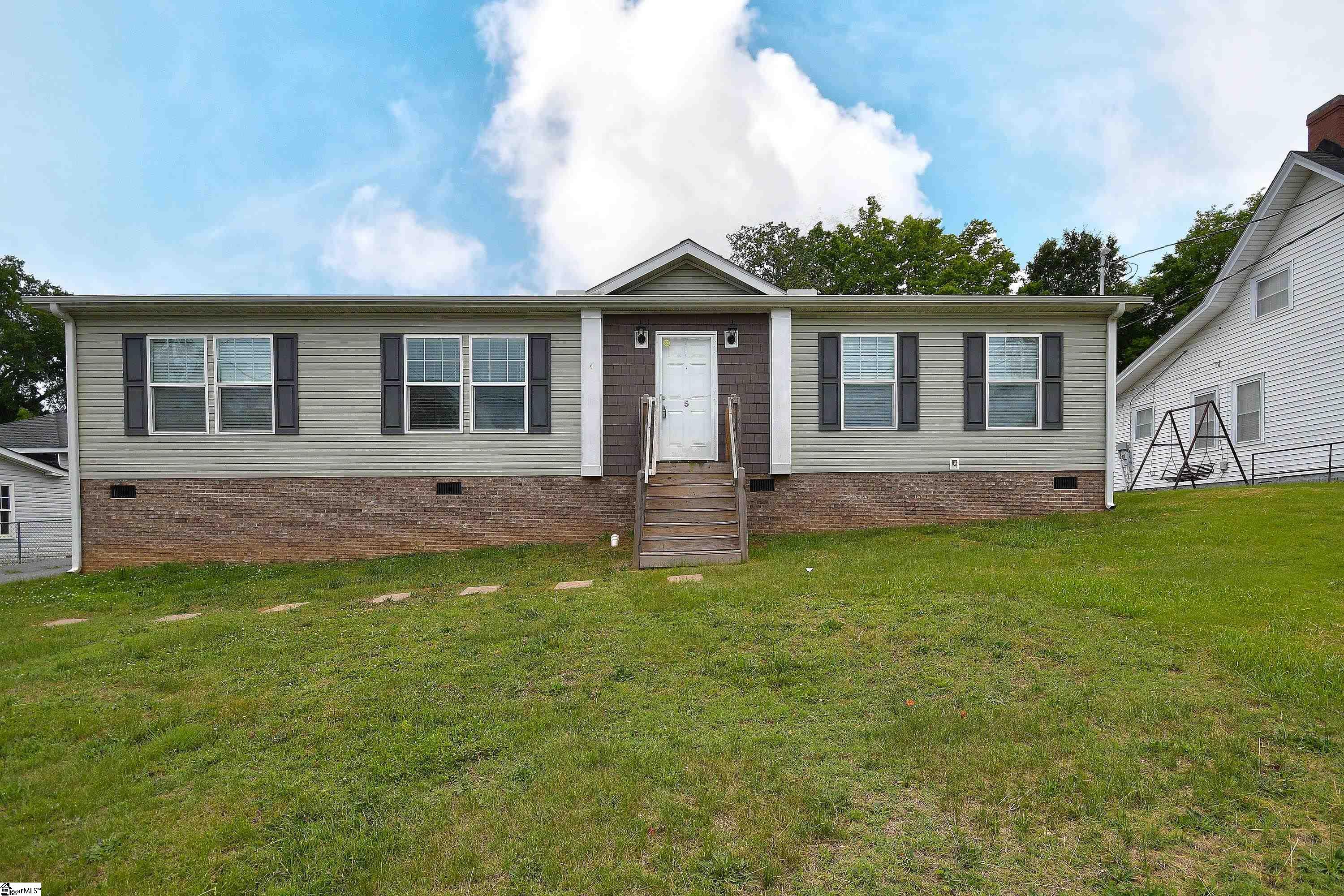 5 Charles Street Greenville, SC 29611