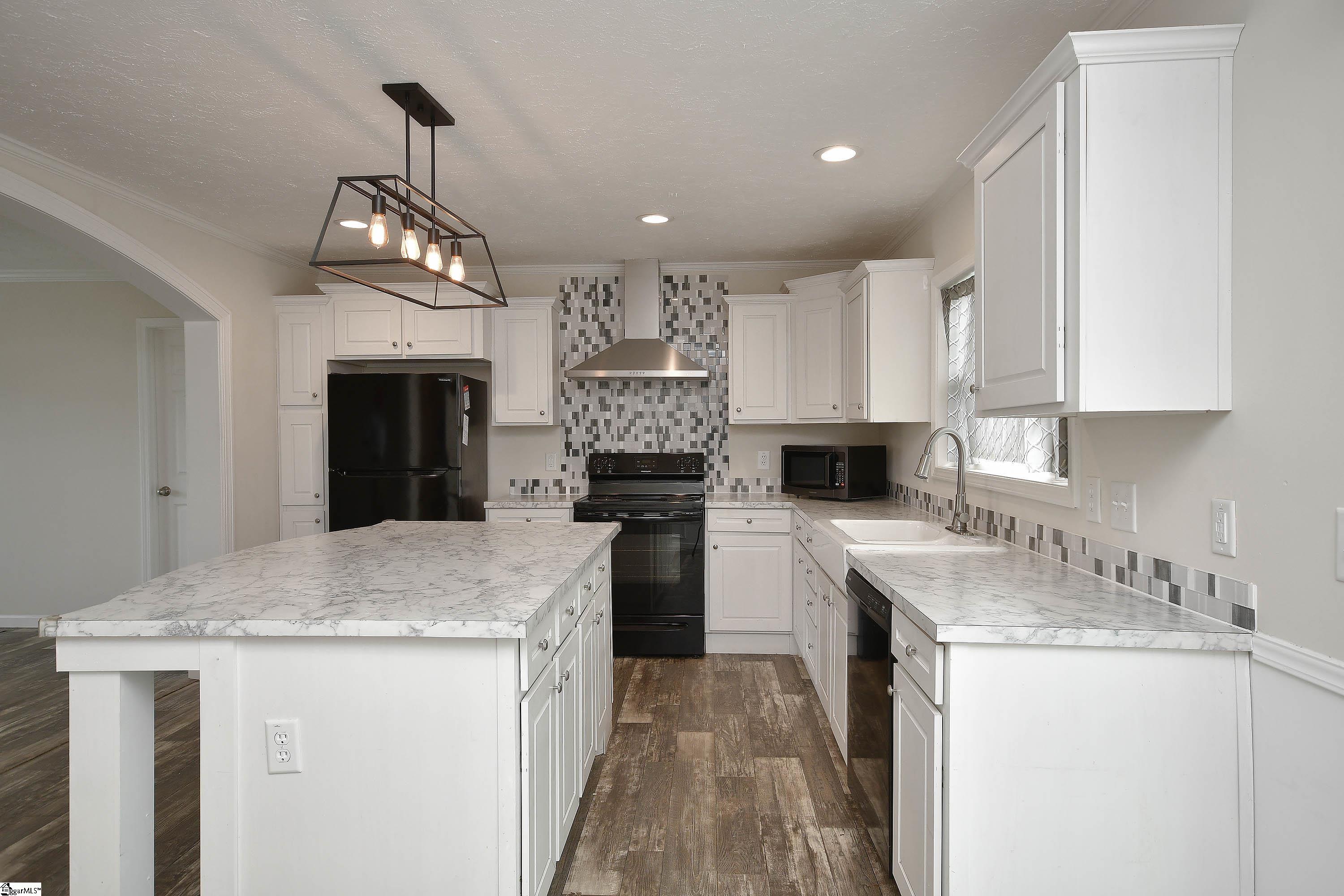5 Charles Street Greenville, SC 29611