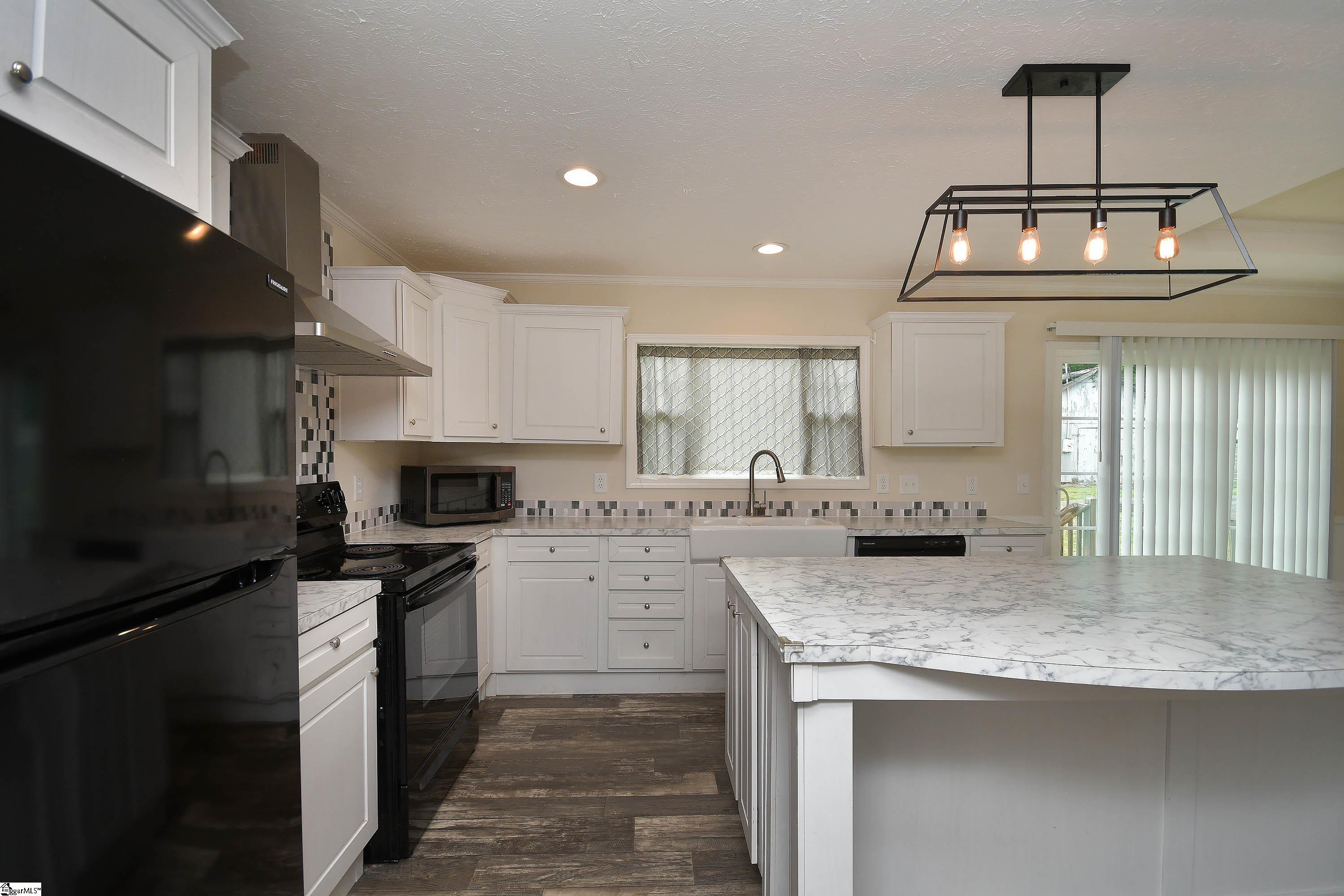 5 Charles Street Greenville, SC 29611