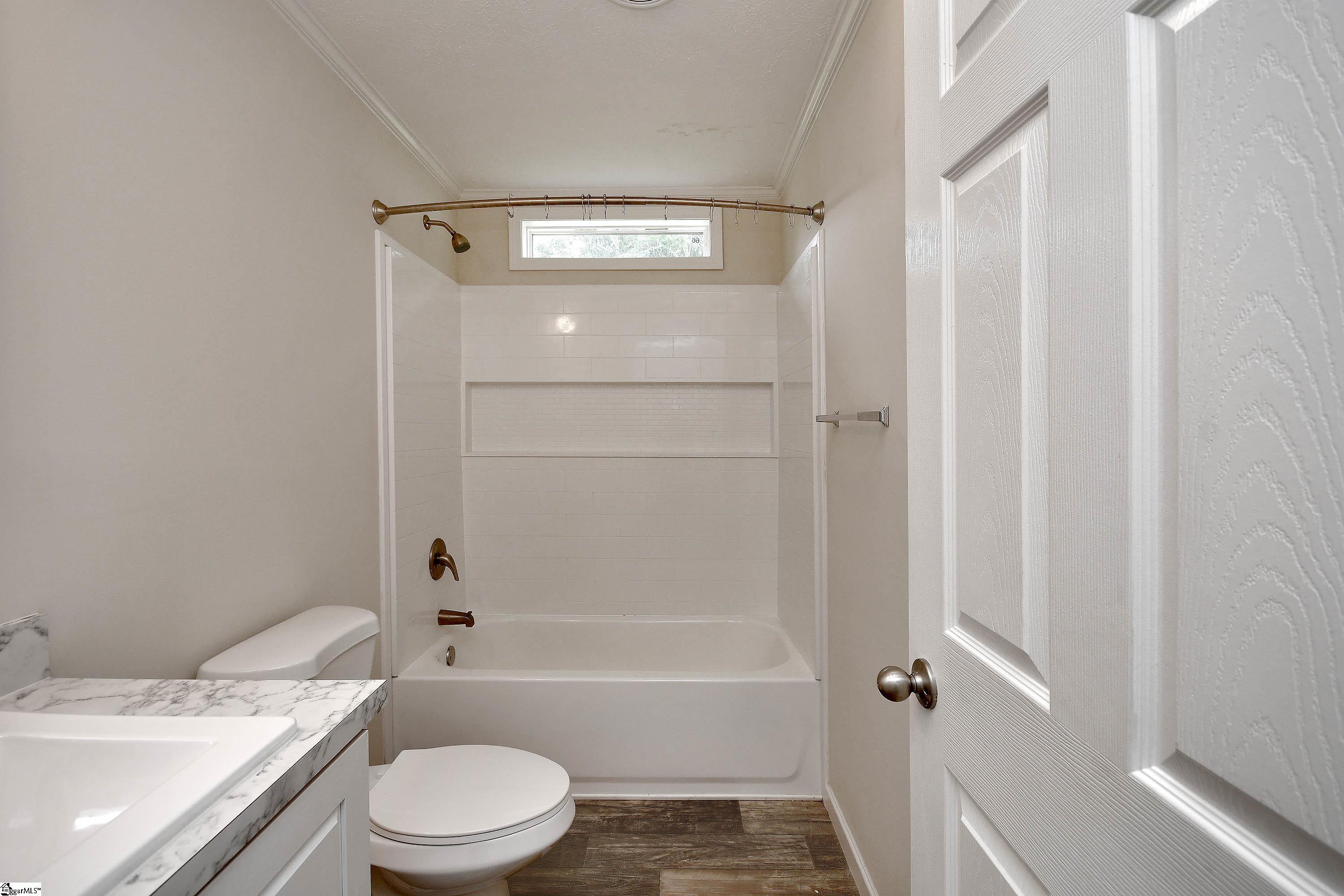 5 Charles Street Greenville, SC 29611
