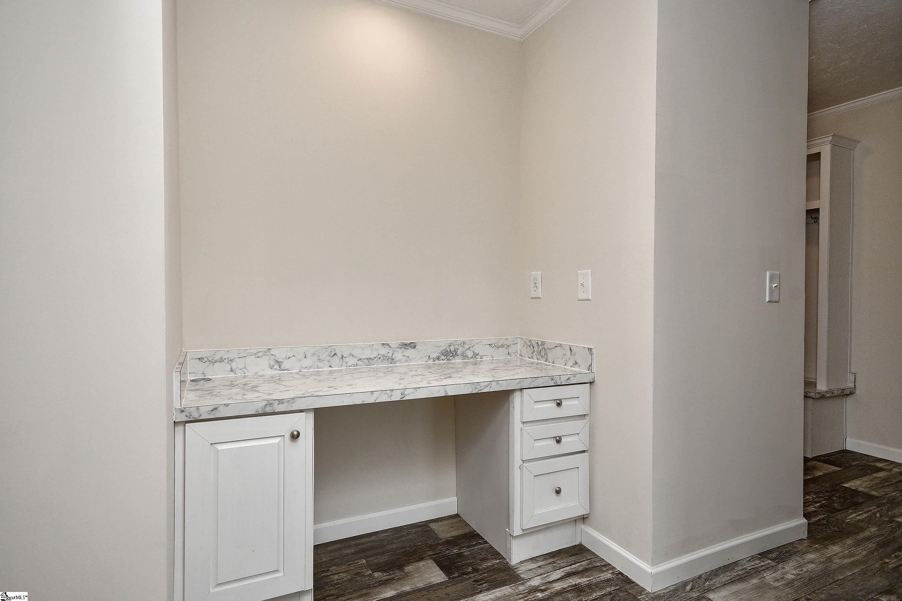 5 Charles Street Greenville, SC 29611
