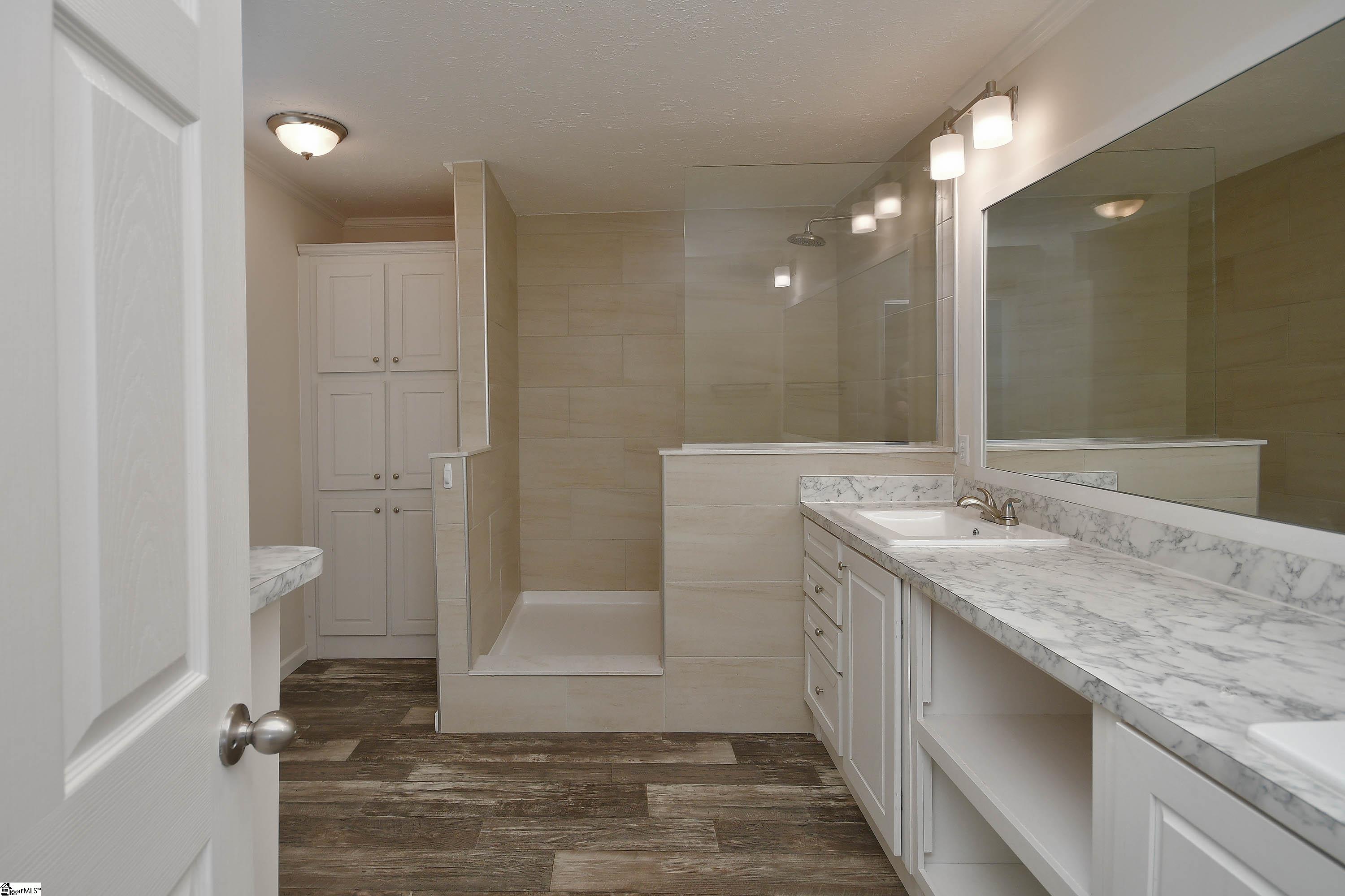 5 Charles Street Greenville, SC 29611