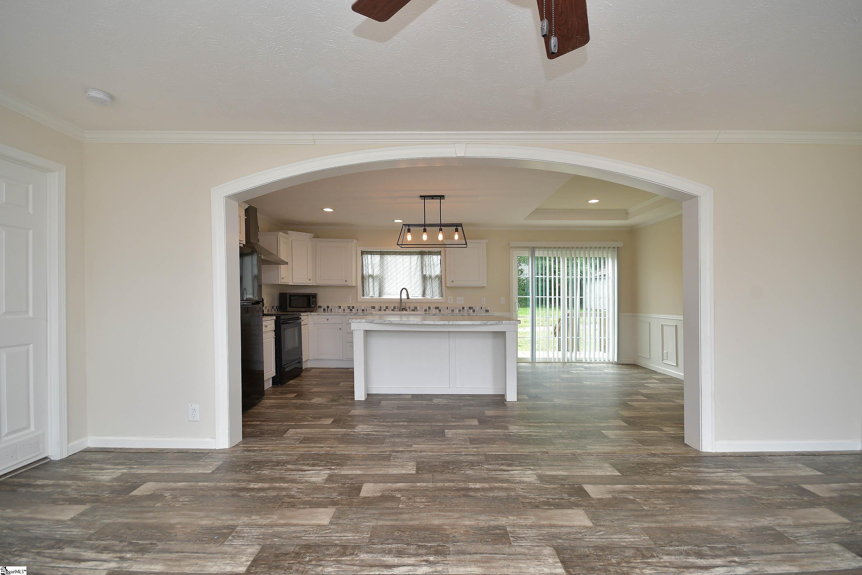5 Charles Street Greenville, SC 29611