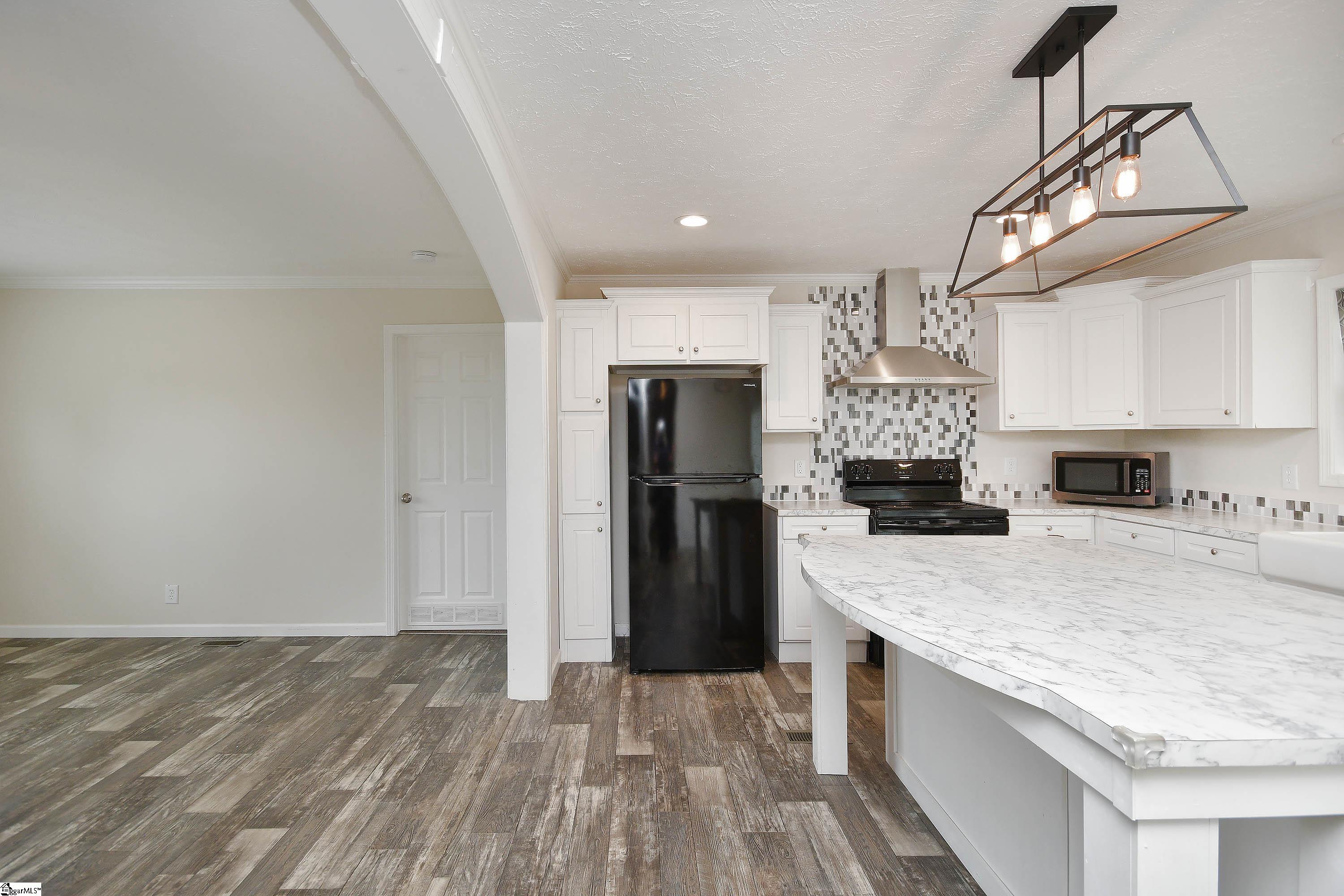 5 Charles Street Greenville, SC 29611