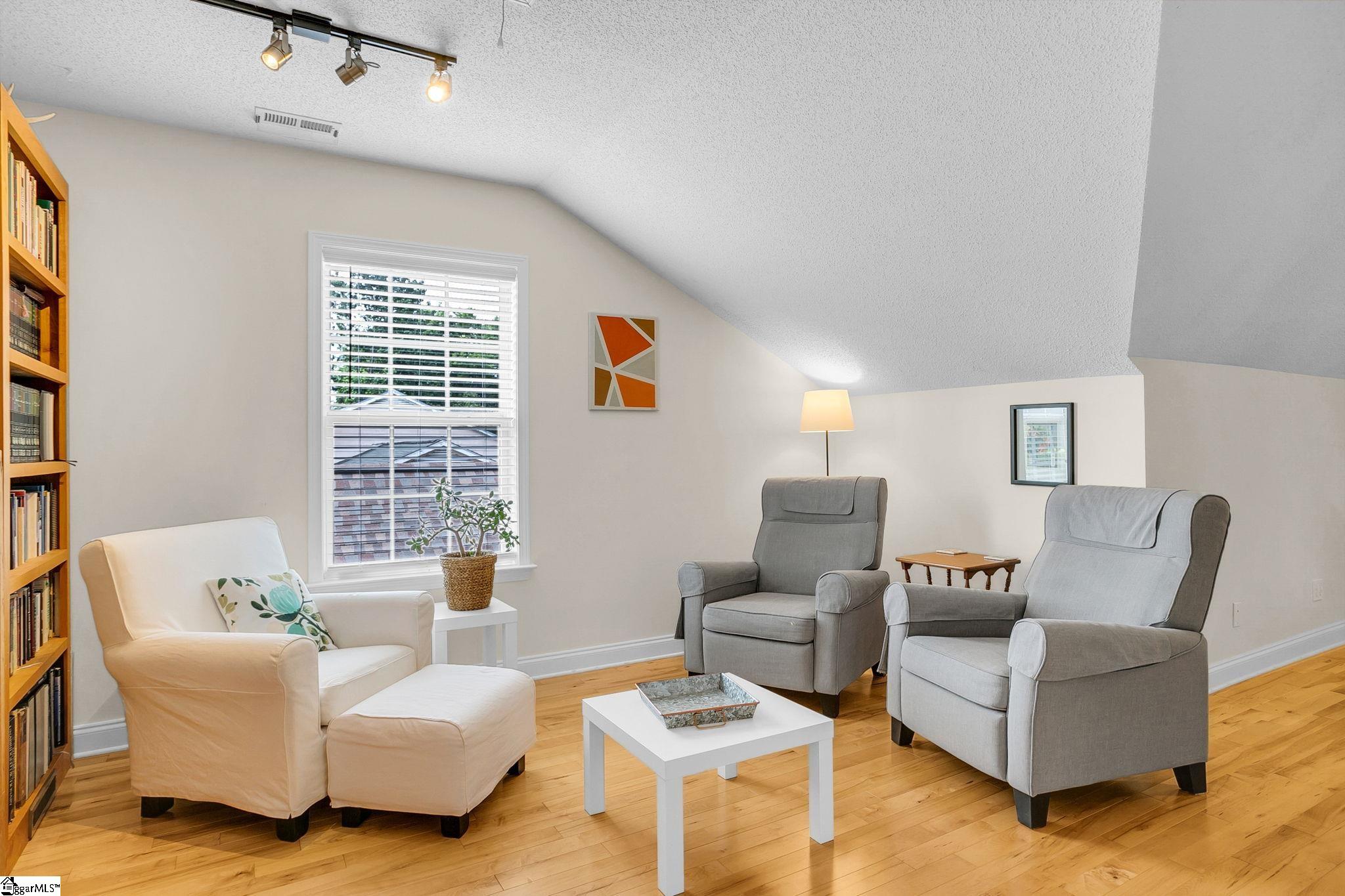 109 Runnymeade Lane Spartanburg, SC 29301