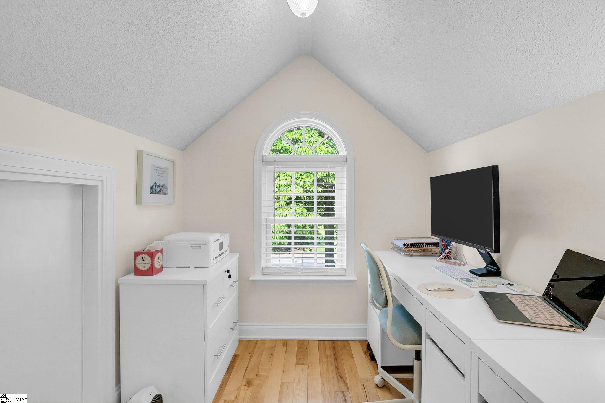 109 Runnymeade Lane Spartanburg, SC 29301