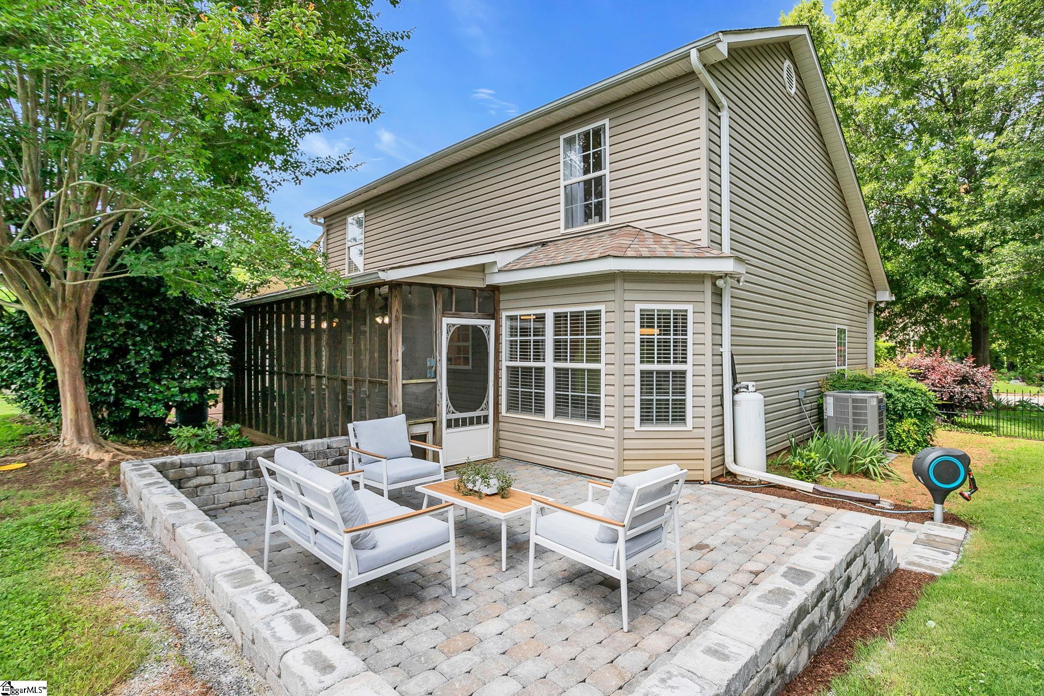 109 Runnymeade Lane Spartanburg, SC 29301