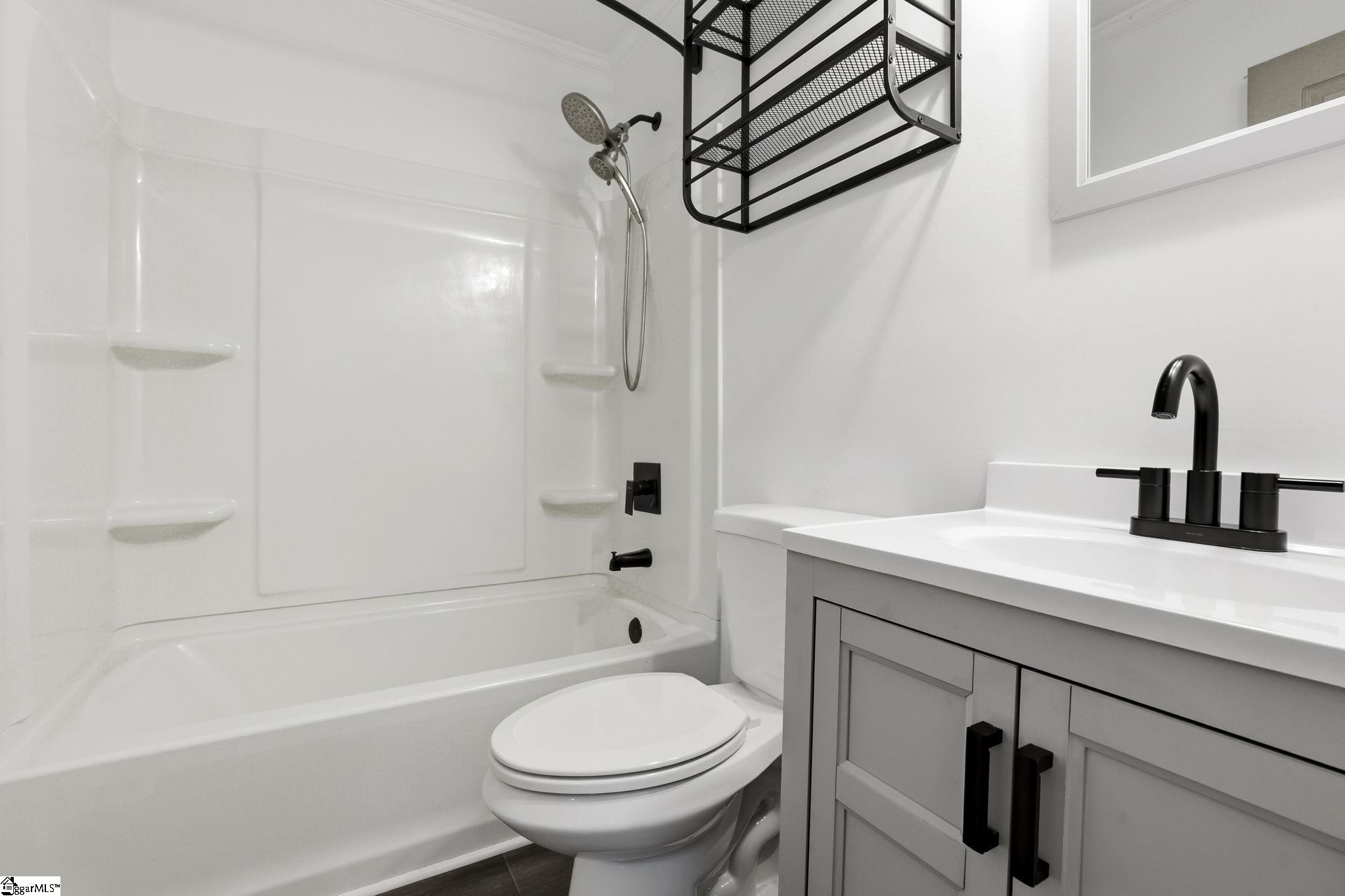 27 Maxie Avenue Greenville, SC 29611