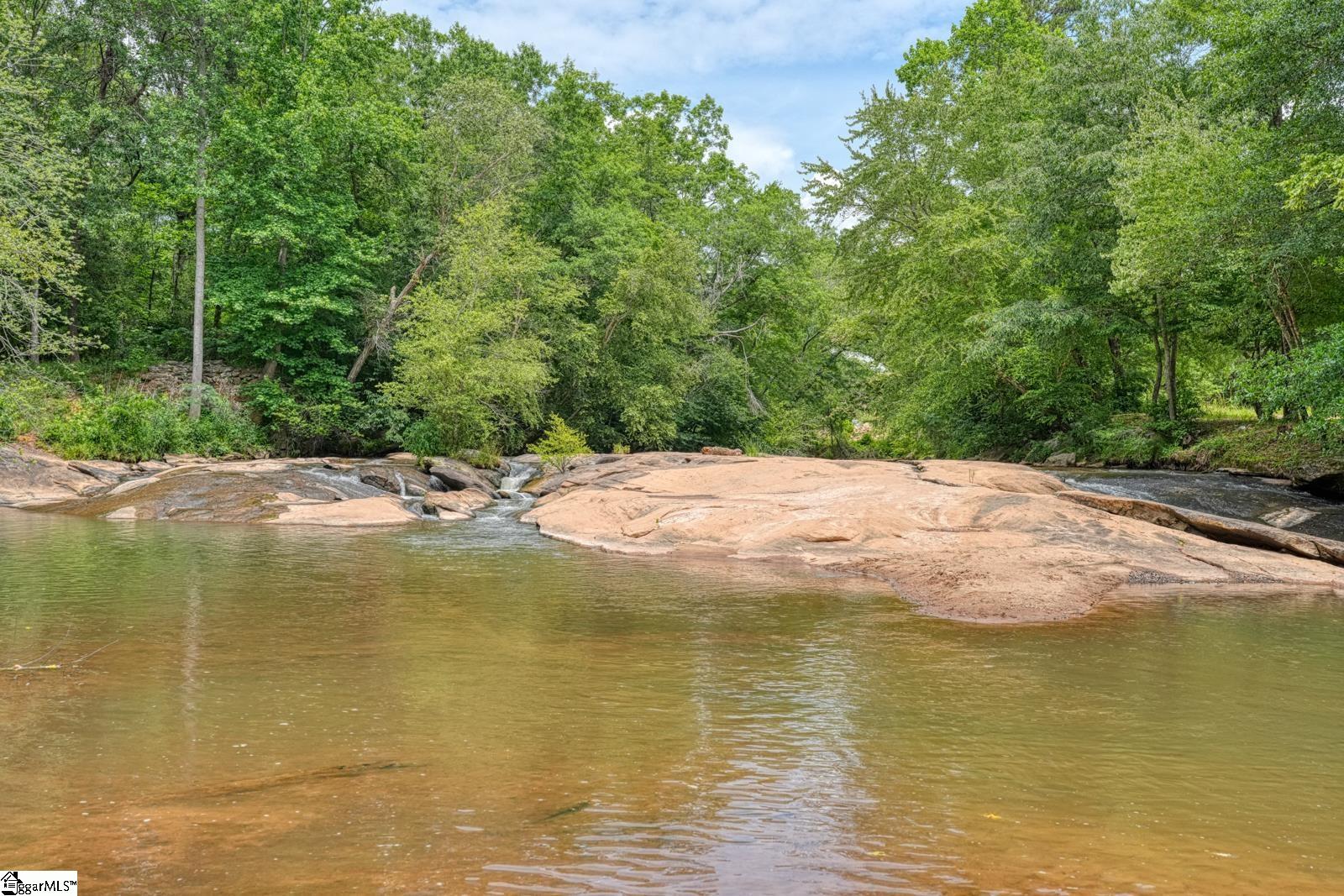 729 Wilson Ferry Road Moore, SC 29369
