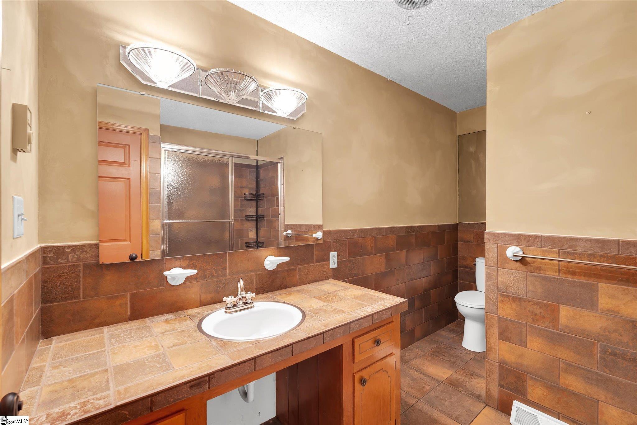 101 Nottingham Way Anderson, SC 29621-3432