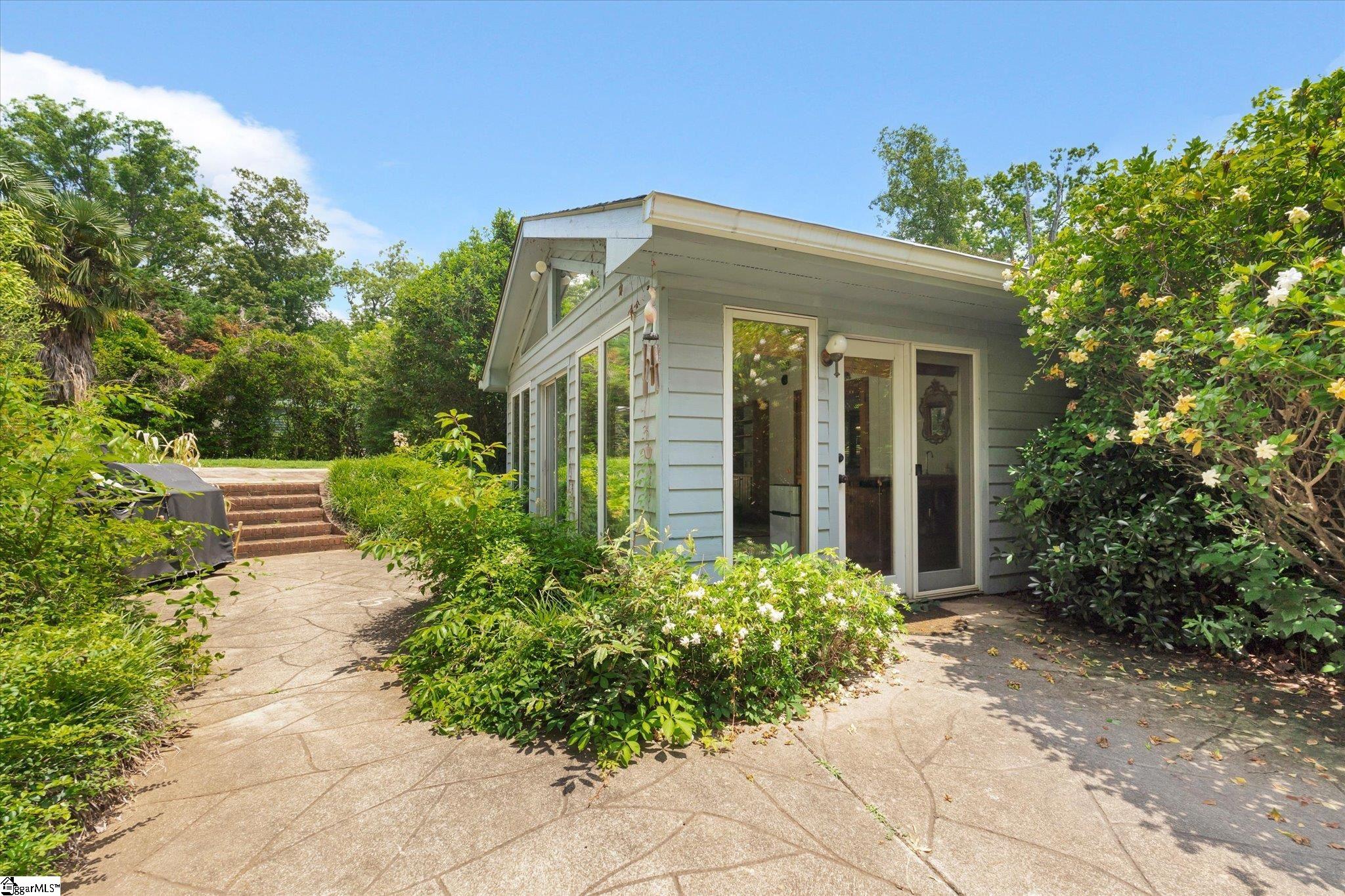 101 Nottingham Way Anderson, SC 29621-3432