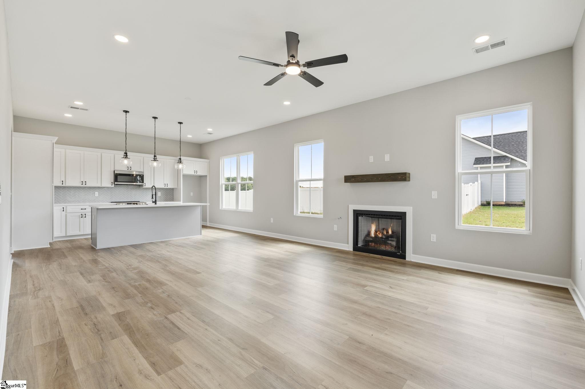 2741 Friendship Church Road Gray Court, SC 29645