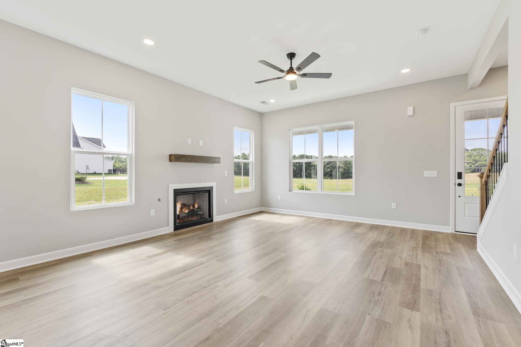 2741 Friendship Church Road Gray Court, SC 29645