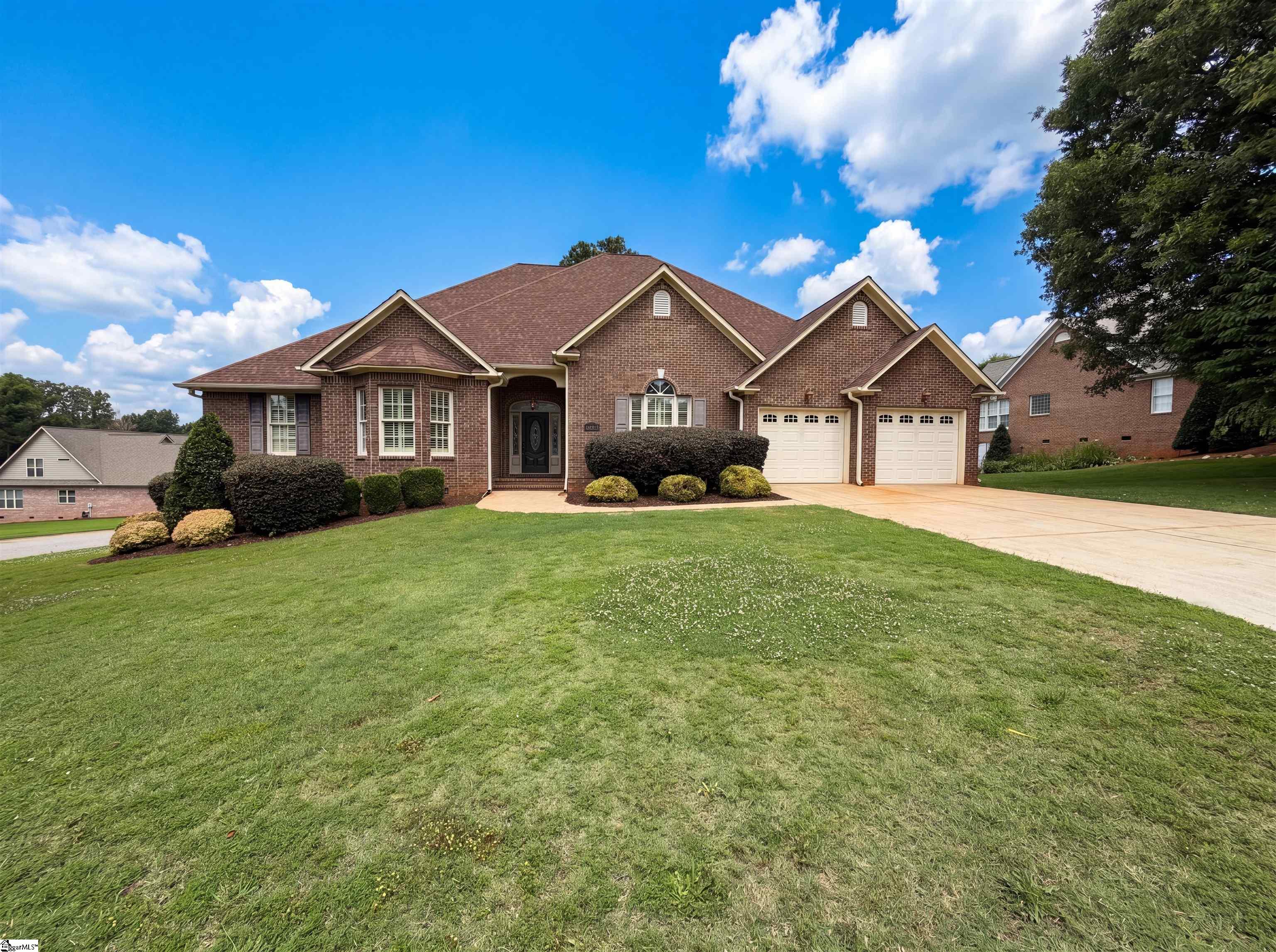324 S Griffin Mill Court Spartanburg, SC 29307