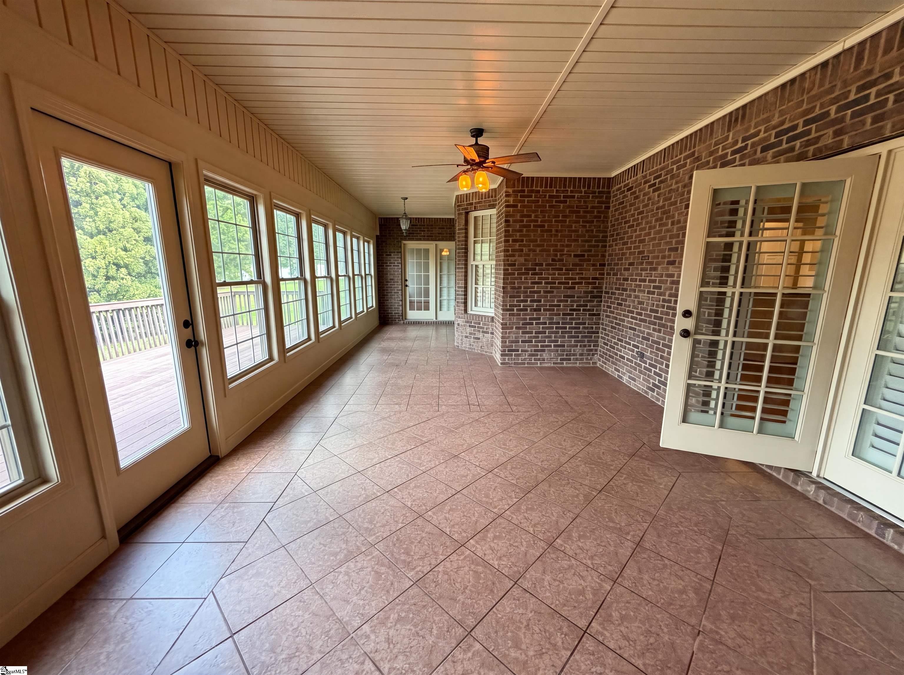 324 S Griffin Mill Court Spartanburg, SC 29307