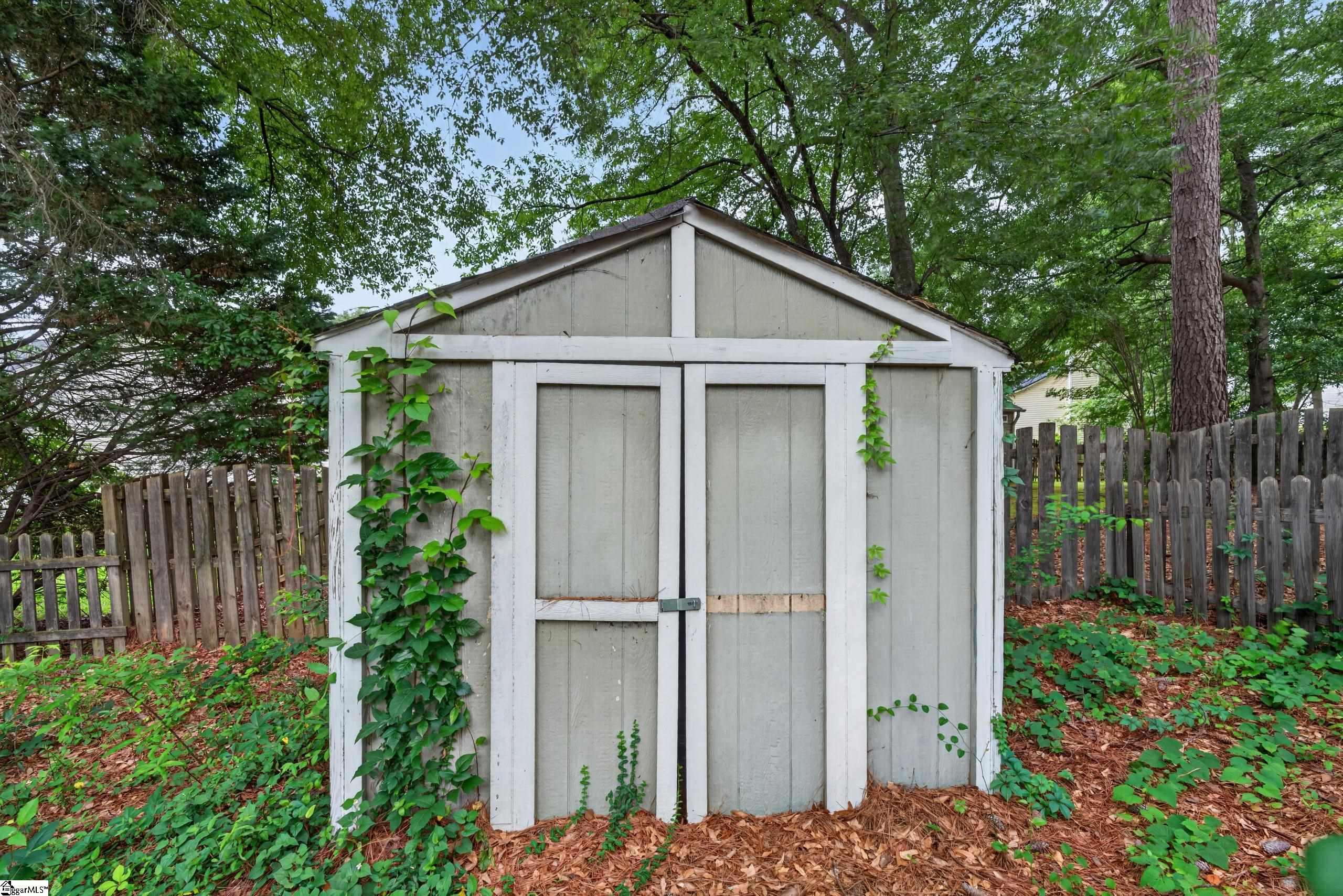 626 Thornbird Drive Boiling Springs, SC 29316-5363
