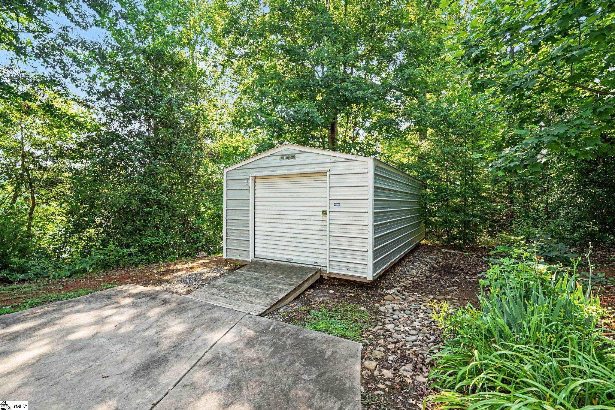 364 Buck Creek Road Chesnee, SC 29323
