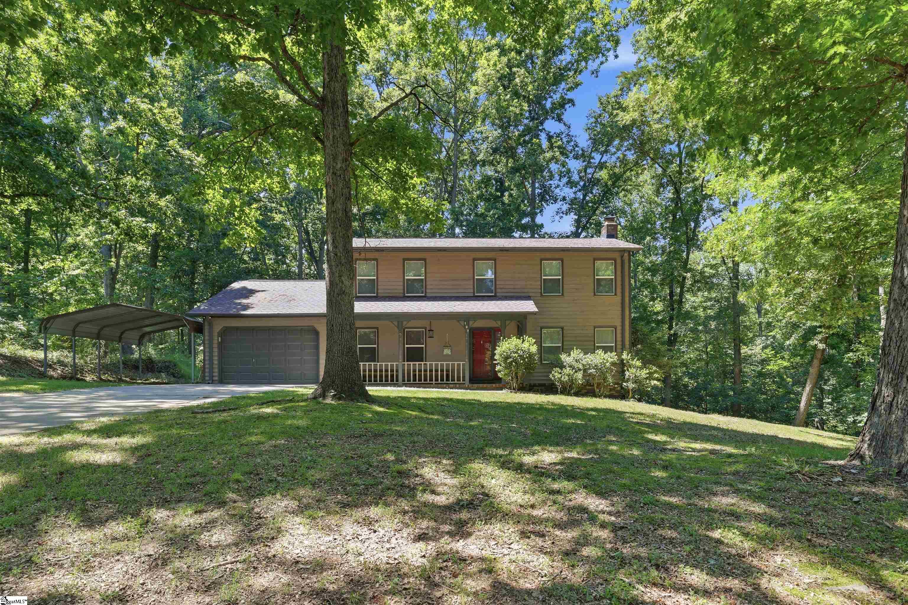 127 Robinwood Lane Pelzer, SC 29669