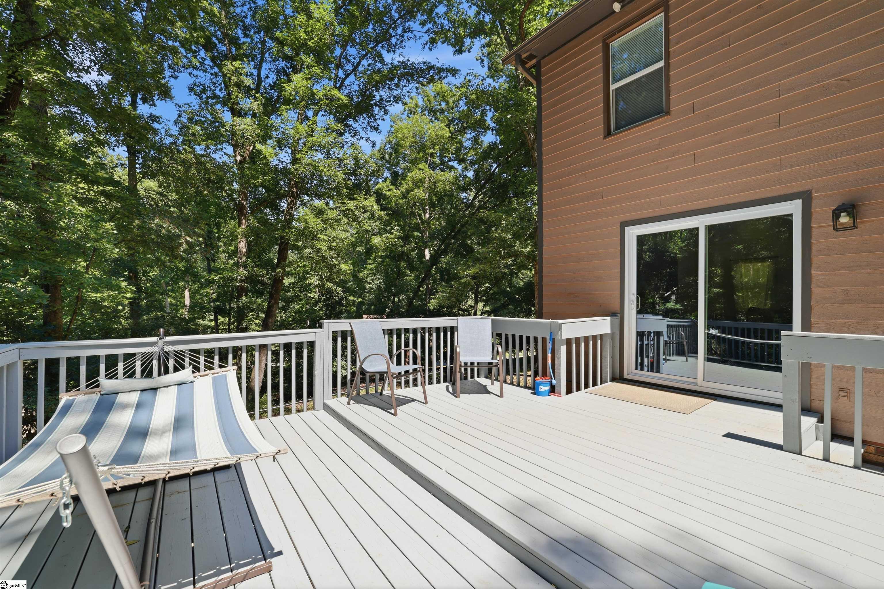 127 Robinwood Lane Pelzer, SC 29669