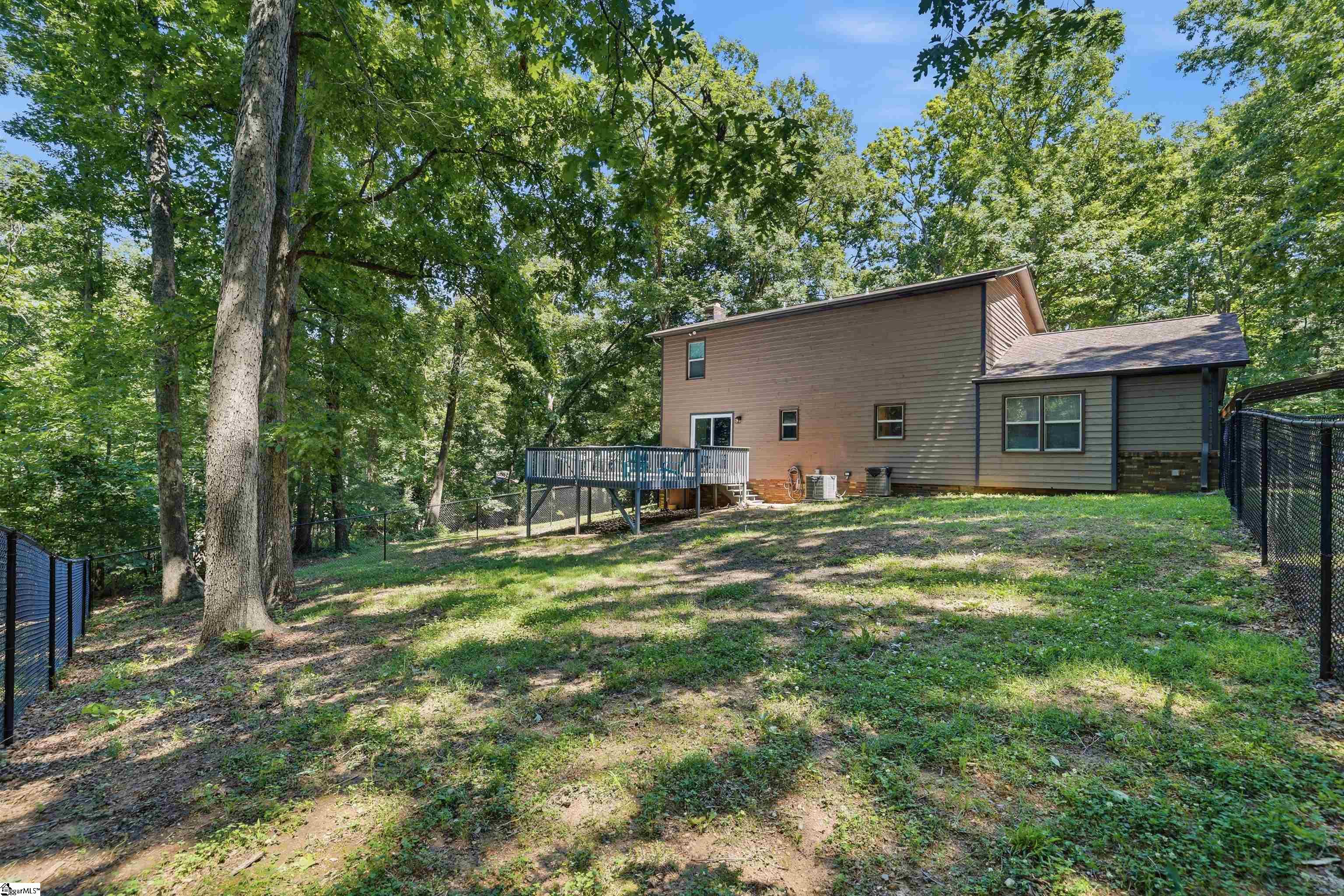 127 Robinwood Lane Pelzer, SC 29669