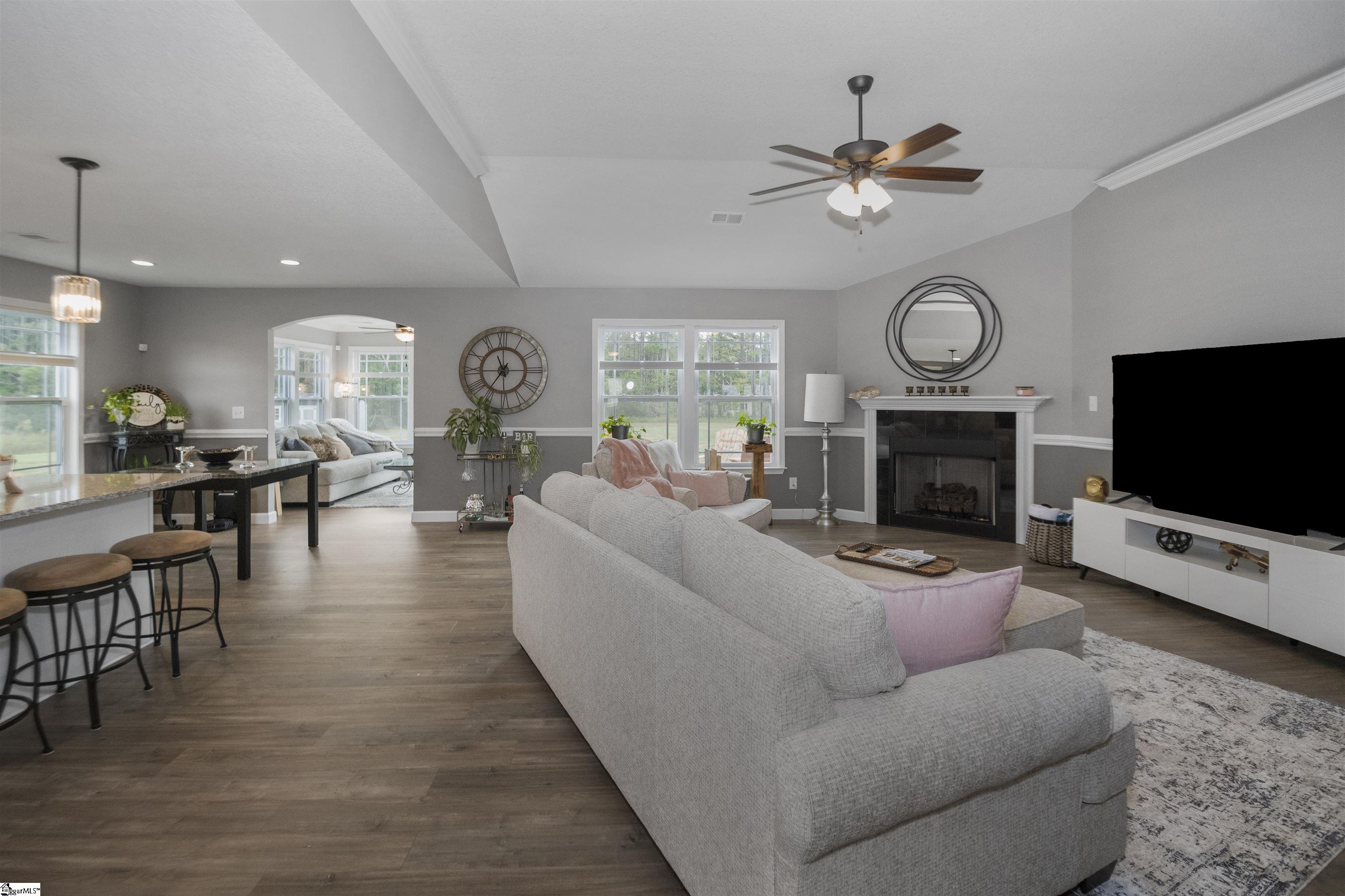 128 Double Creek Drive Gaffney, SC 29341