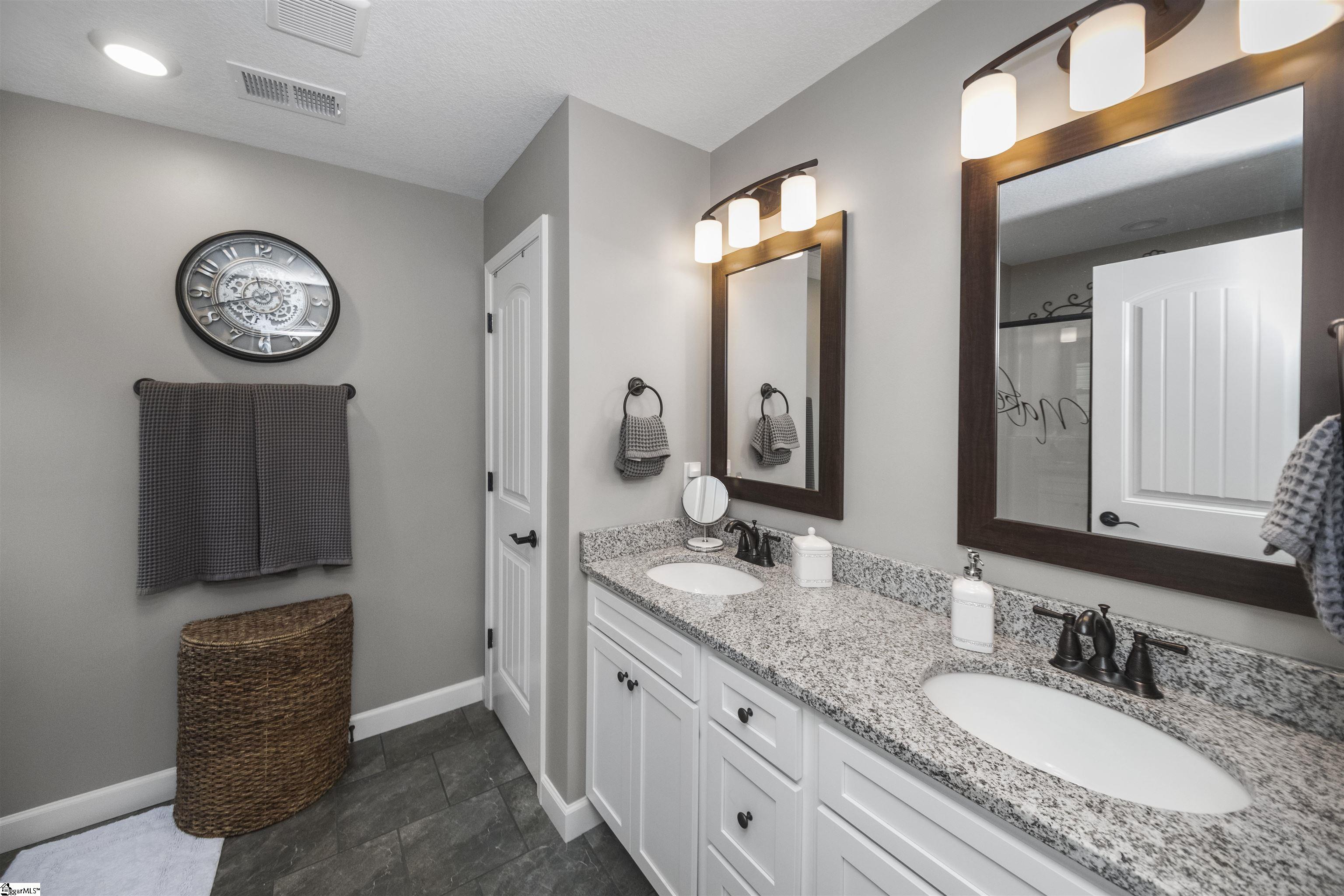 128 Double Creek Drive Gaffney, SC 29341