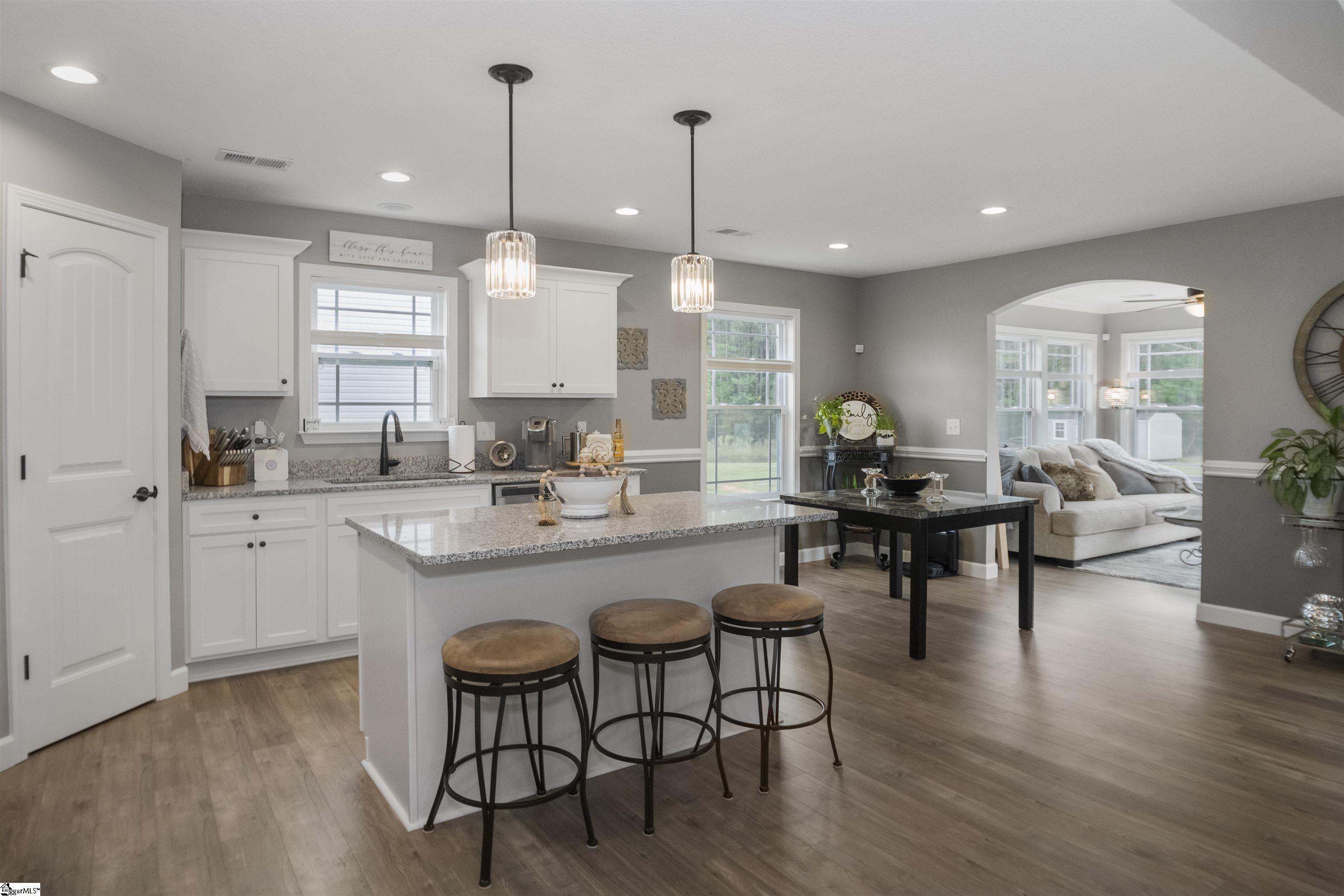 128 Double Creek Drive Gaffney, SC 29341