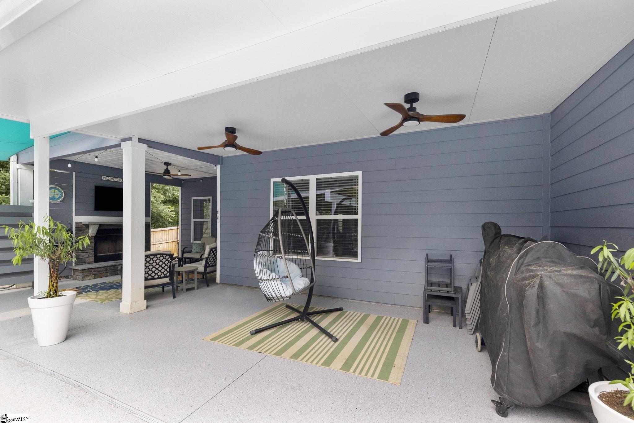 6 Pine Knott Drive Pelzer, SC 29669-9418