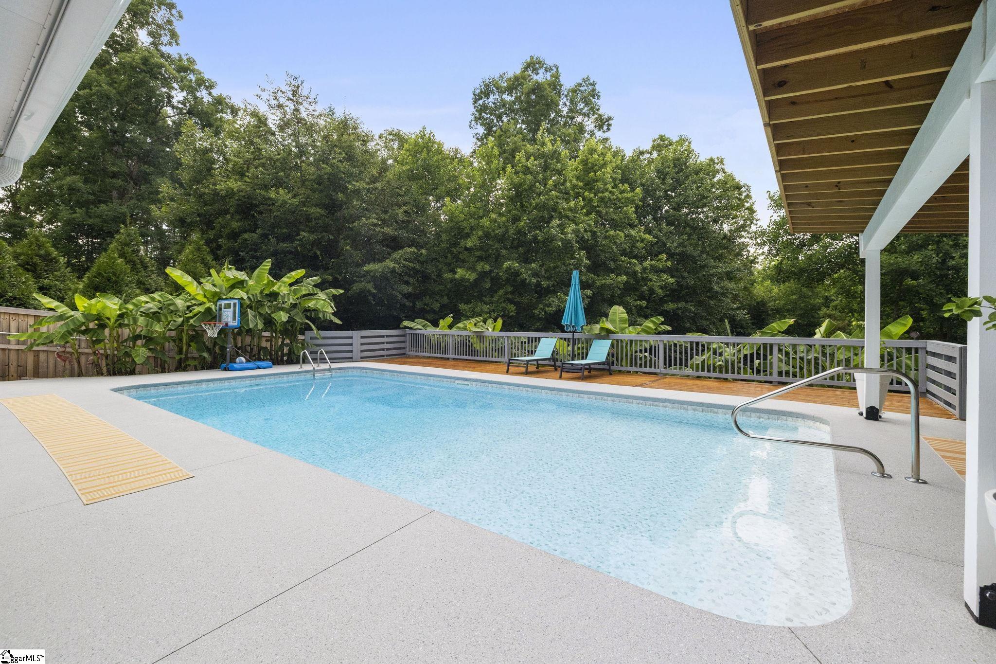 6 Pine Knott Drive Pelzer, SC 29669-9418