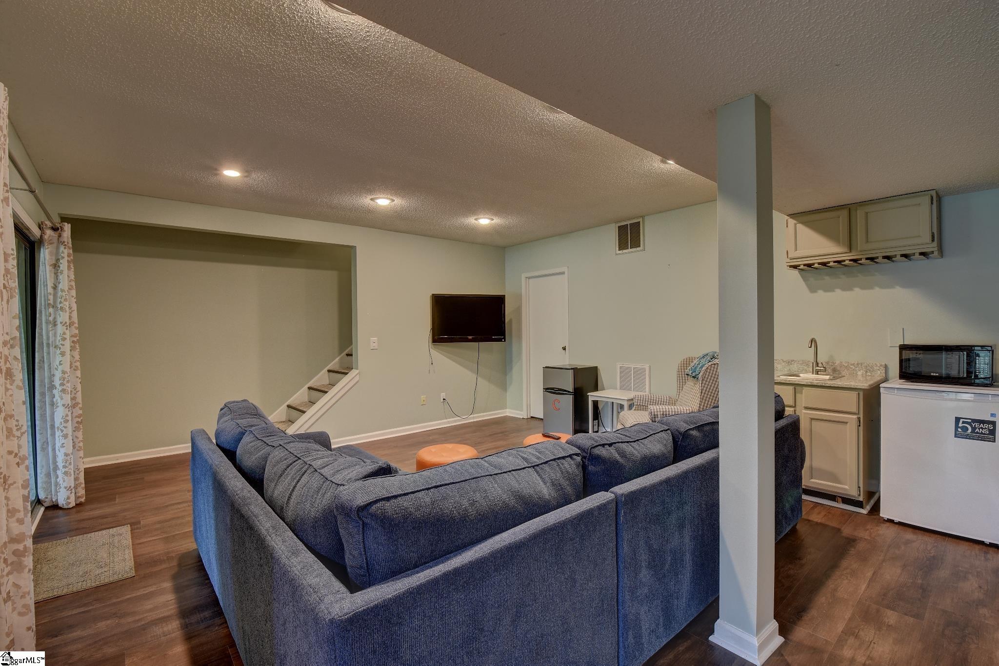 210 Harbor Cove Drive Salem, SC 29676