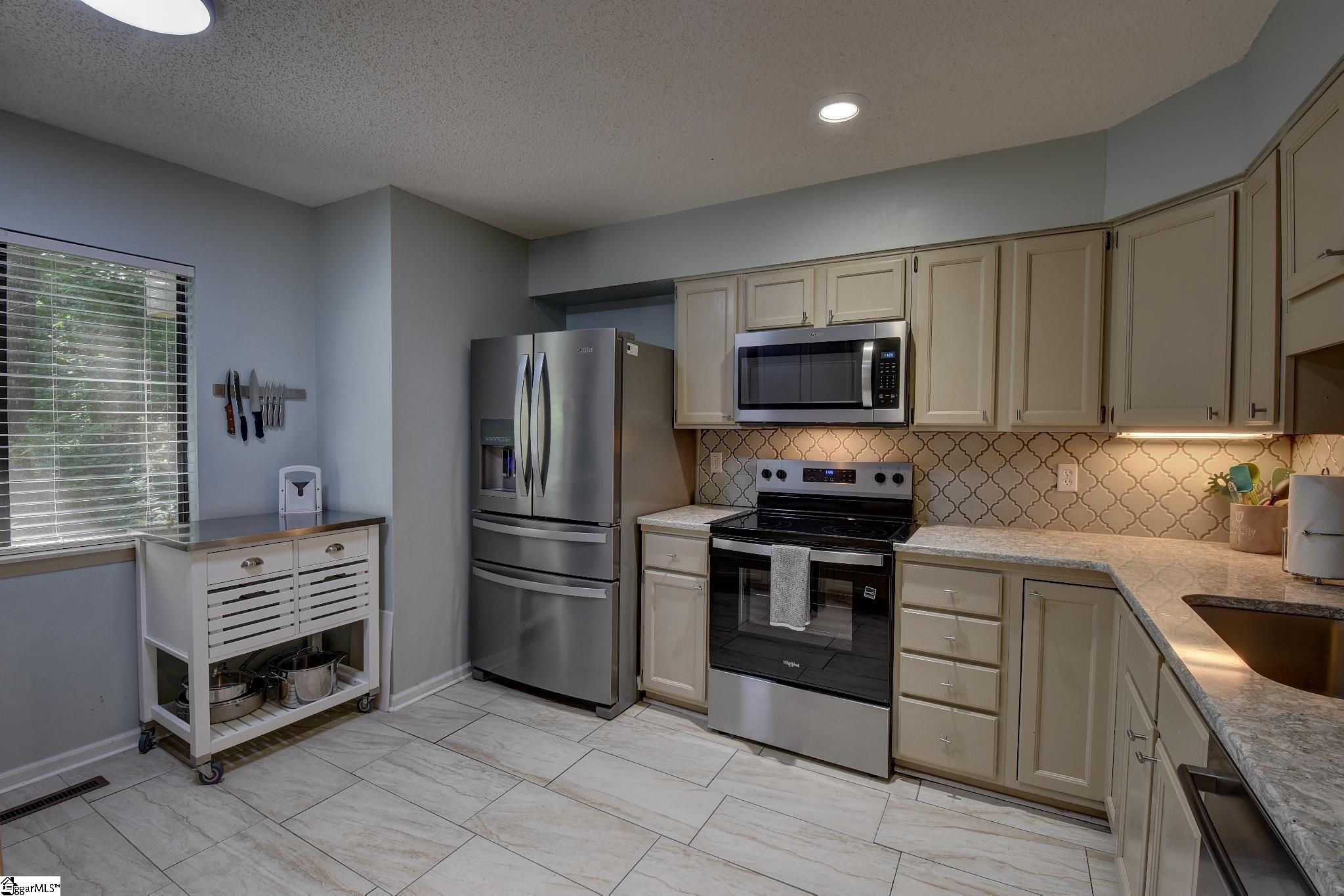 210 Harbor Cove Drive Salem, SC 29676