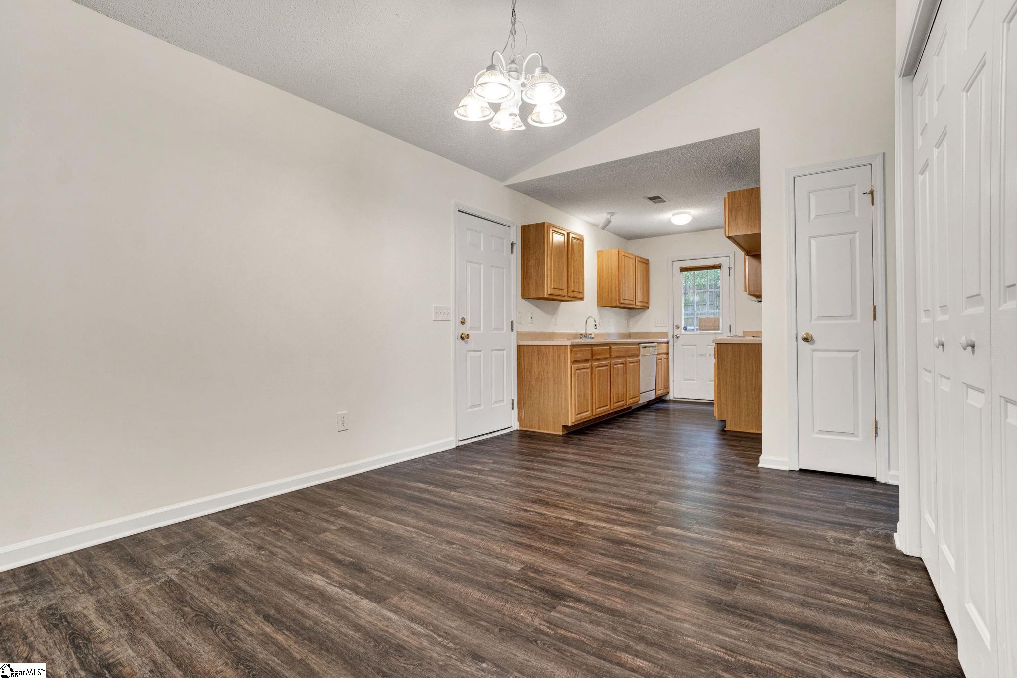309 Wilmont Street Spartanburg, SC 29306