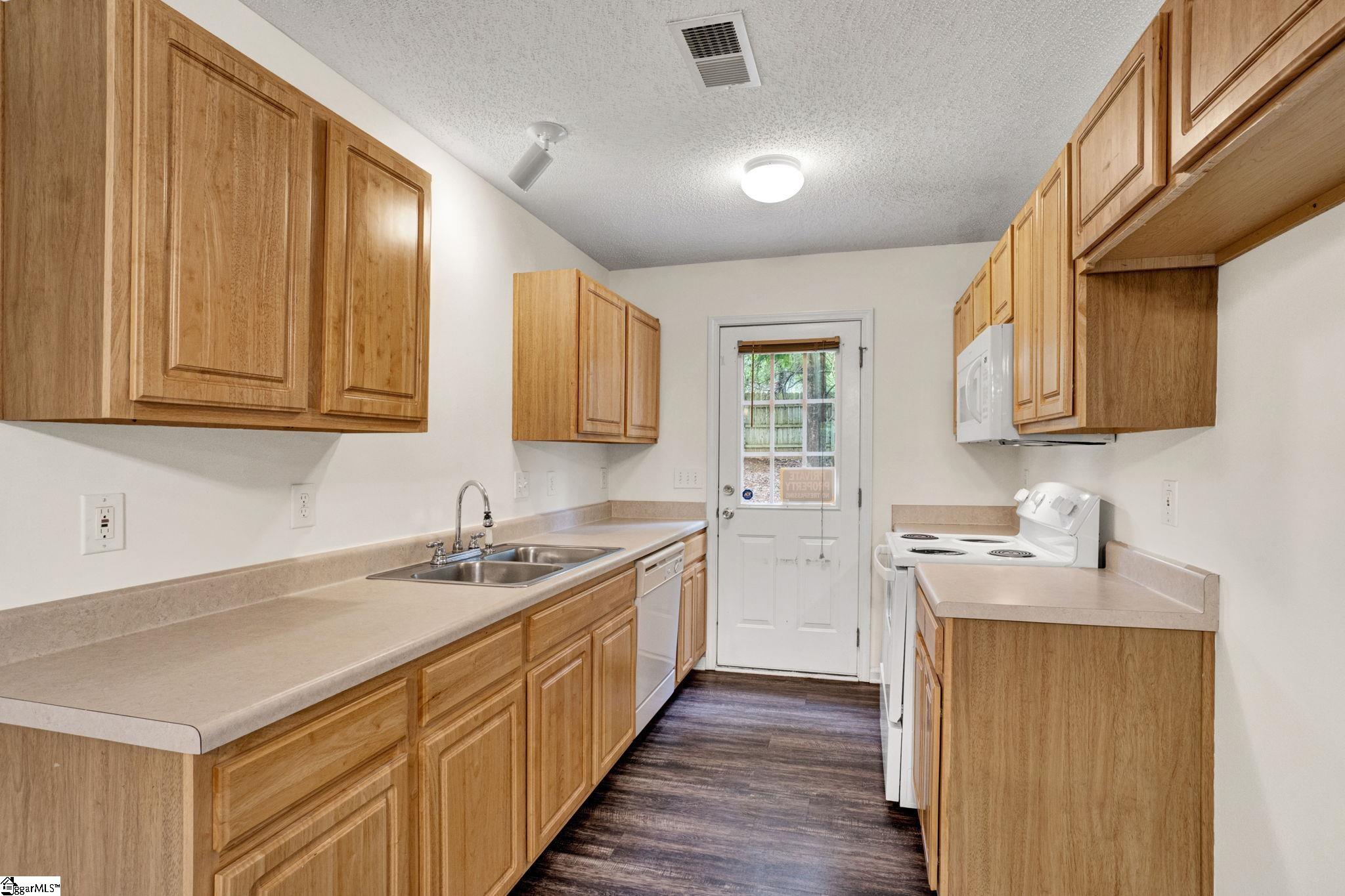 309 Wilmont Street Spartanburg, SC 29306