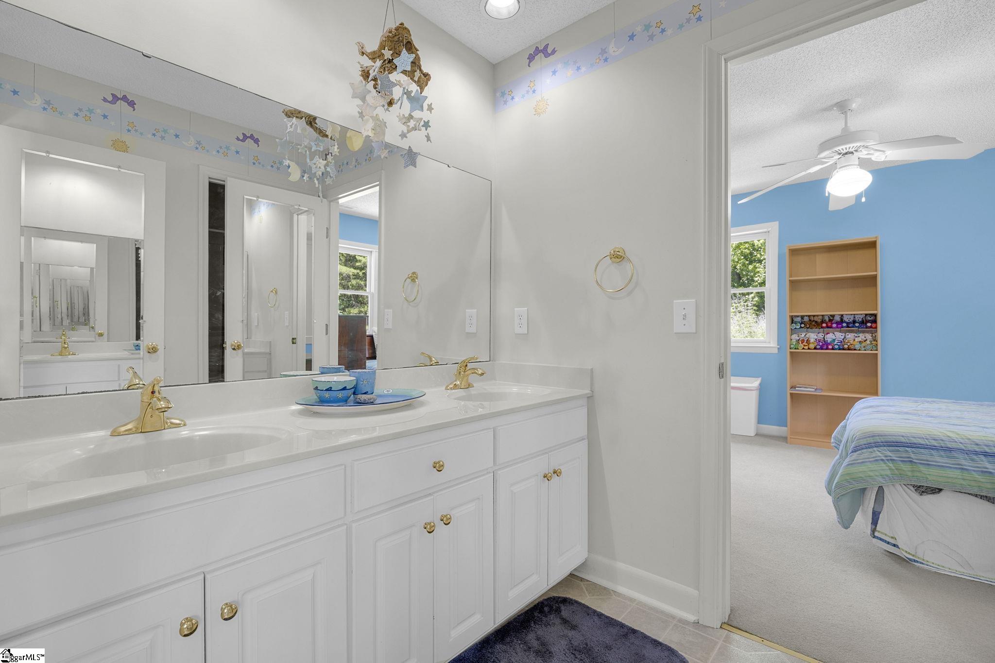 119 Anthony Road Pickens, SC 29671