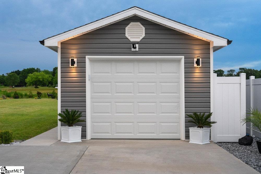 223 R C Thompson Road Chesnee, SC 29323