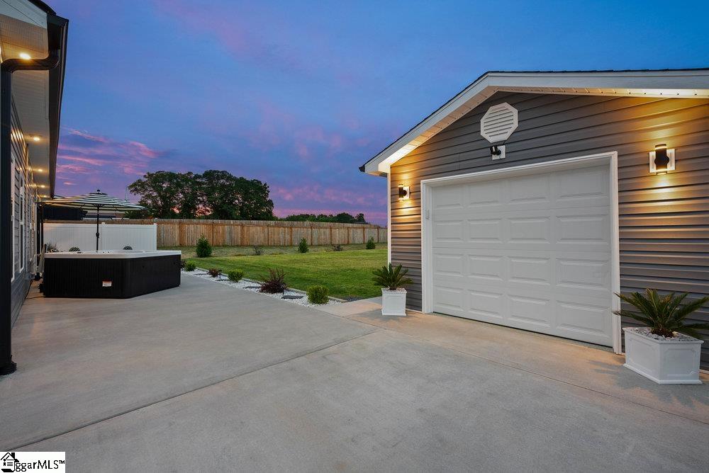 223 R C Thompson Road Chesnee, SC 29323