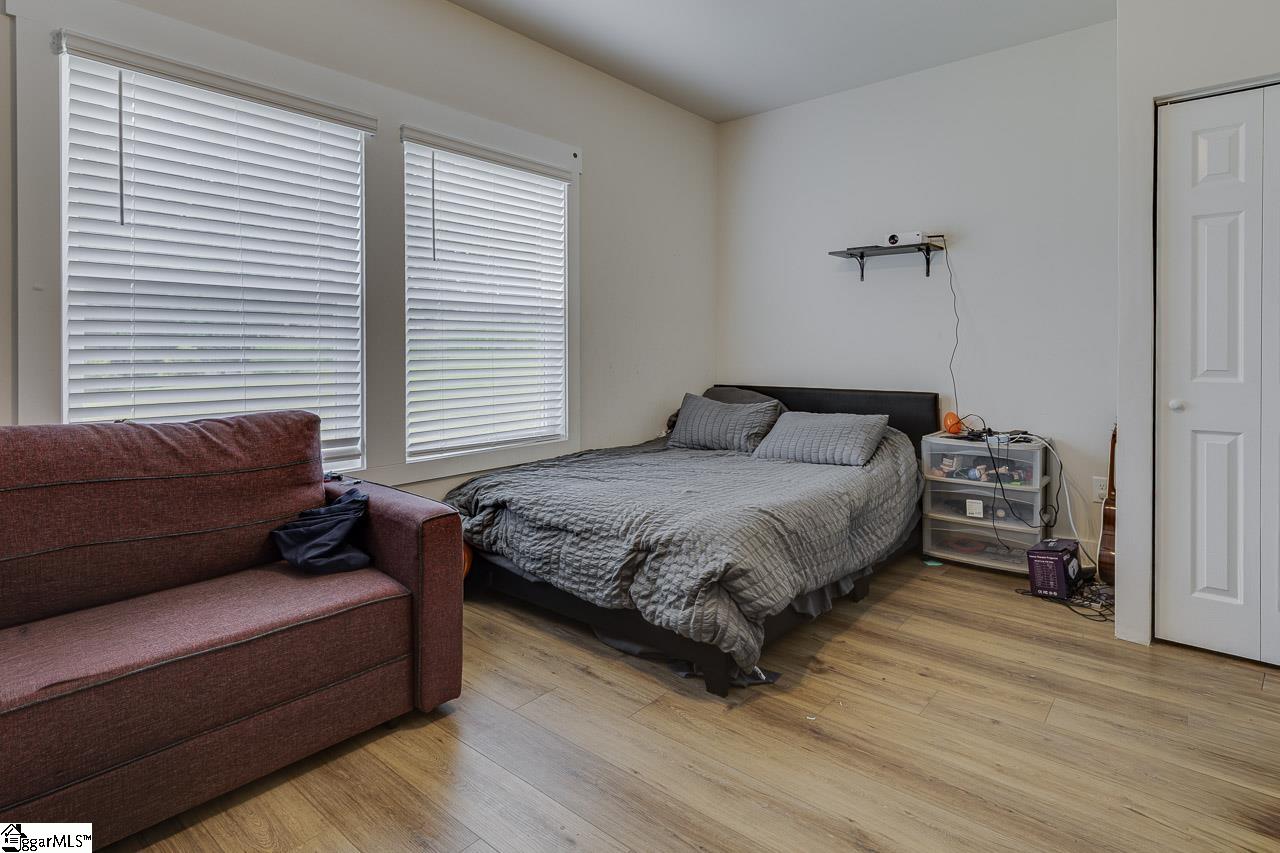 208 Roderick Lane Greenville, SC 29605