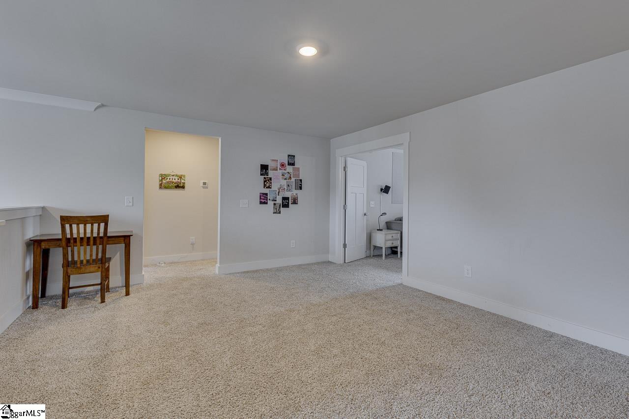 208 Roderick Lane Greenville, SC 29605
