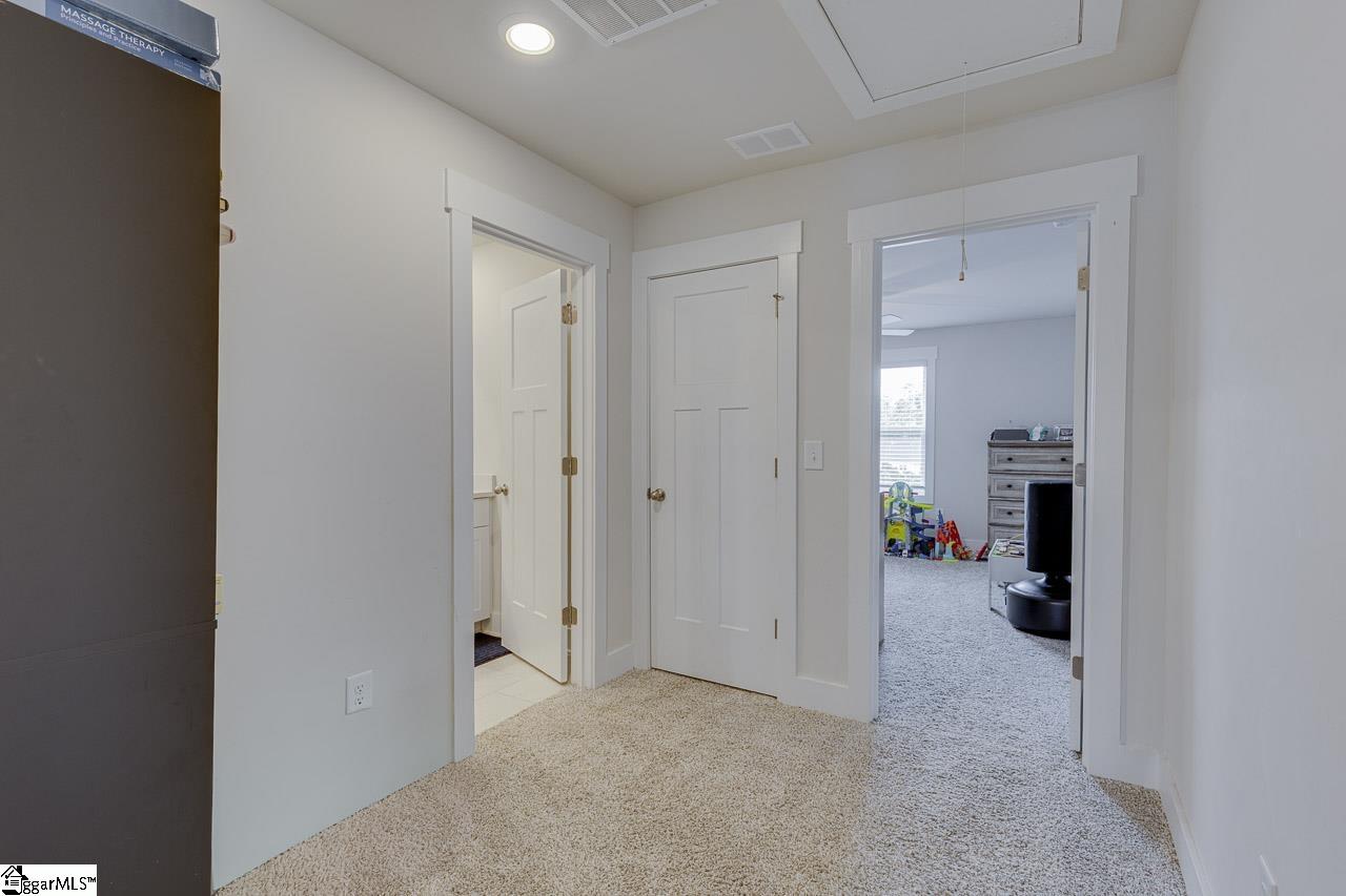 208 Roderick Lane Greenville, SC 29605