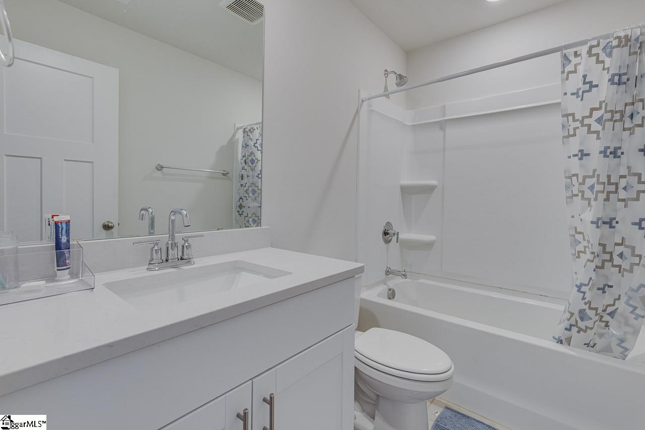 208 Roderick Lane Greenville, SC 29605