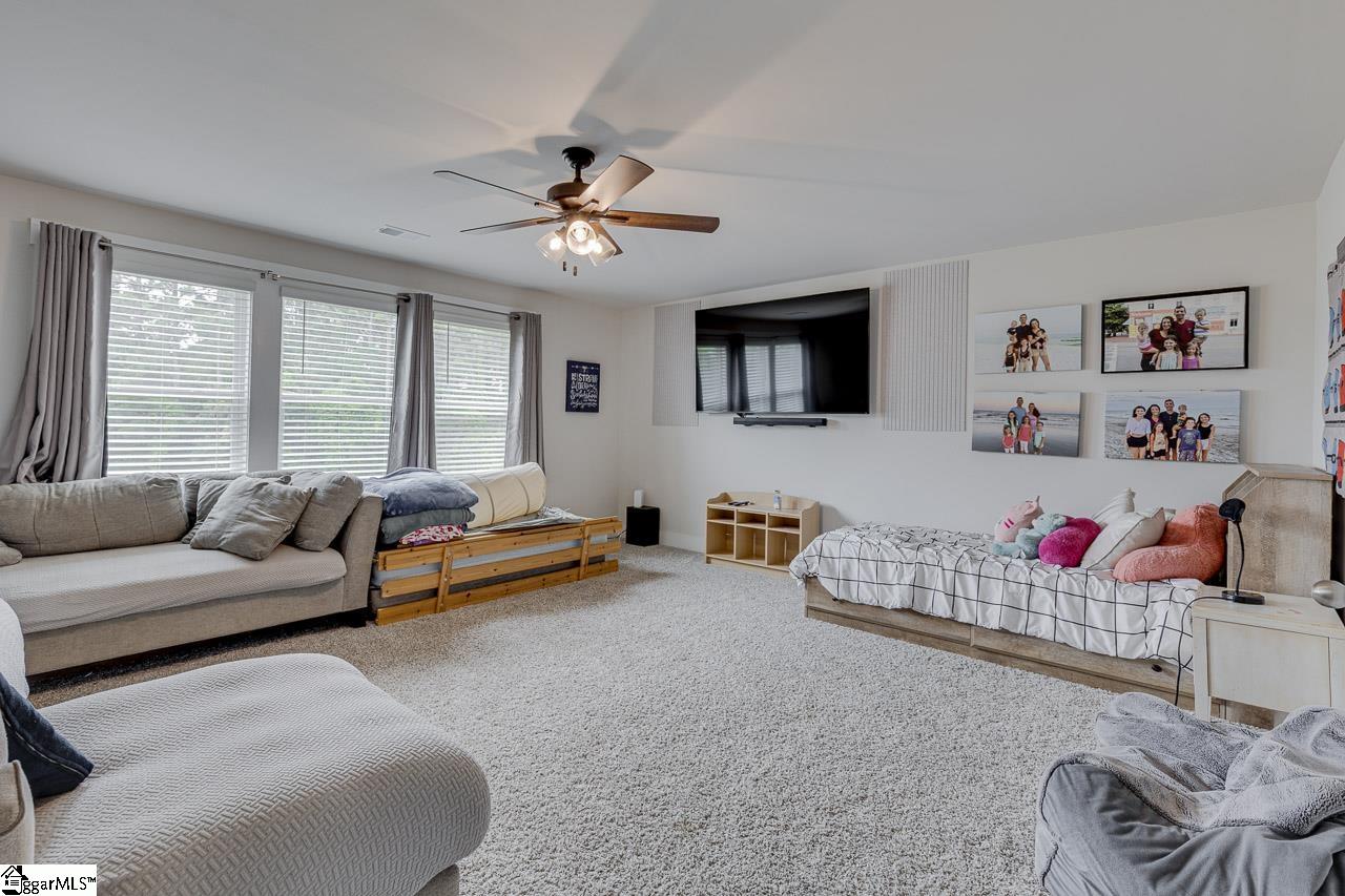 208 Roderick Lane Greenville, SC 29605