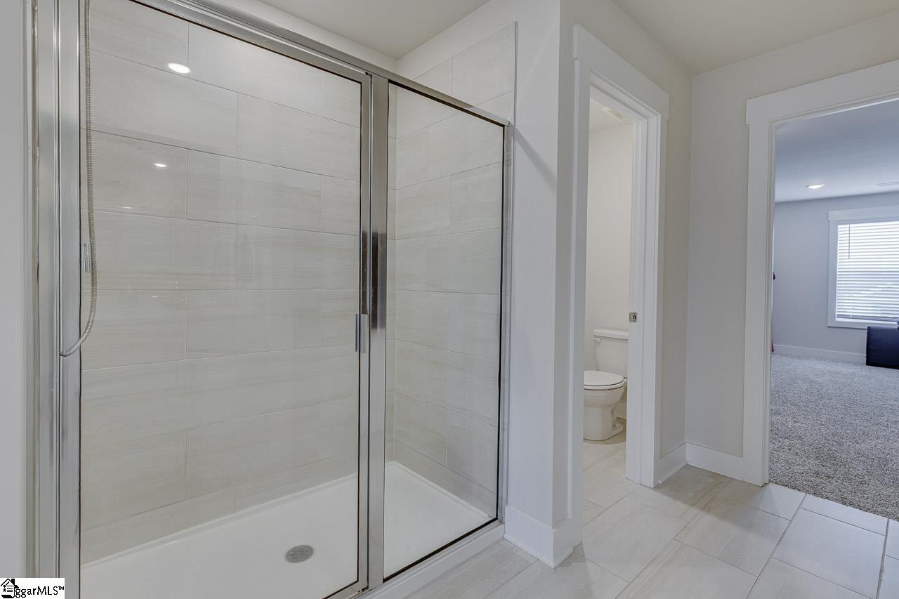 208 Roderick Lane Greenville, SC 29605
